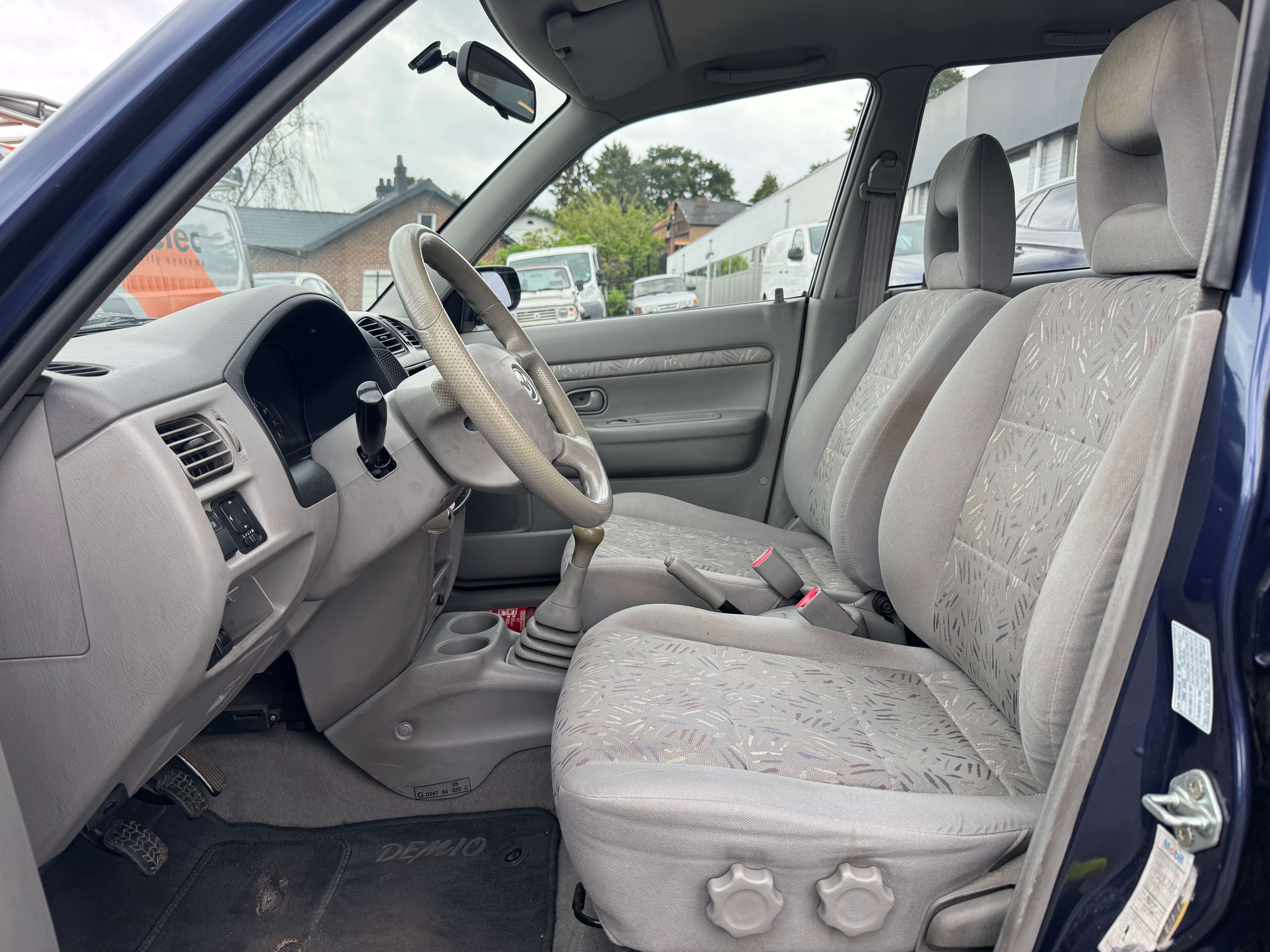 Mazda Demio 1.5i 16v / MARCHAND / EXPORT