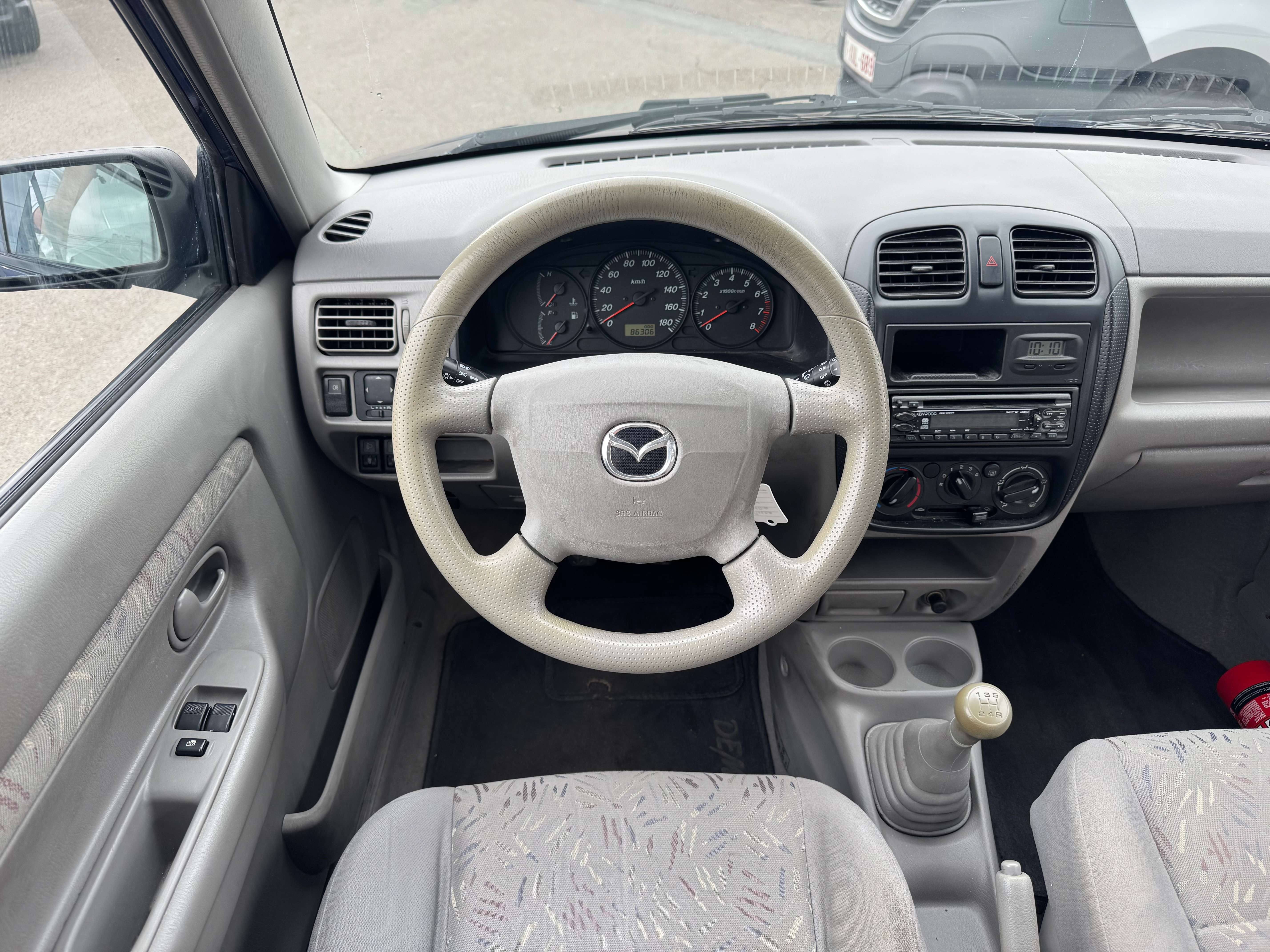 Mazda Demio 1.5i 16v / MARCHAND / EXPORT