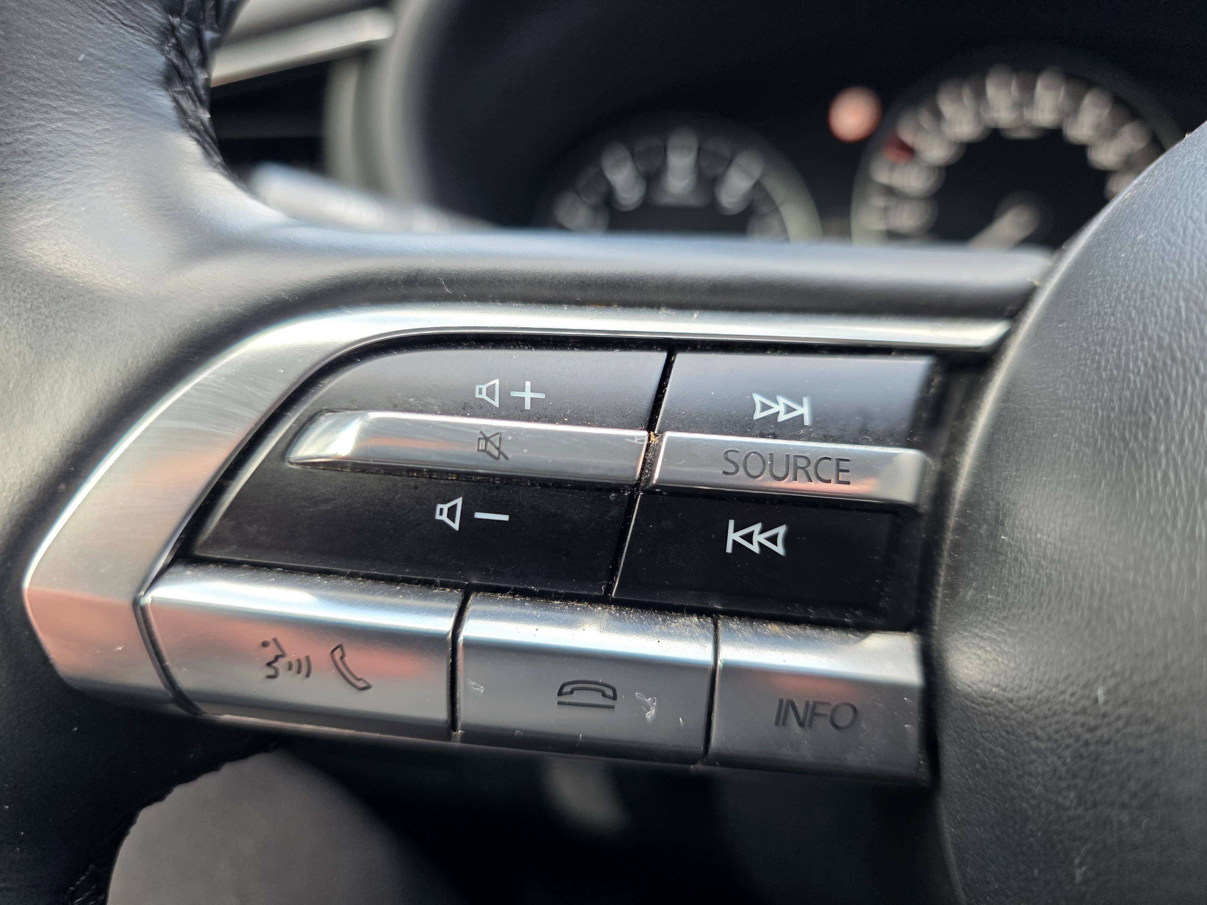Mazda CX-30 CX-30 2.0i SKYACTIV-G MHE AUT. 1°EIG. 2022' IN PERFECTE STAAT MET VEEL OPTIES !!