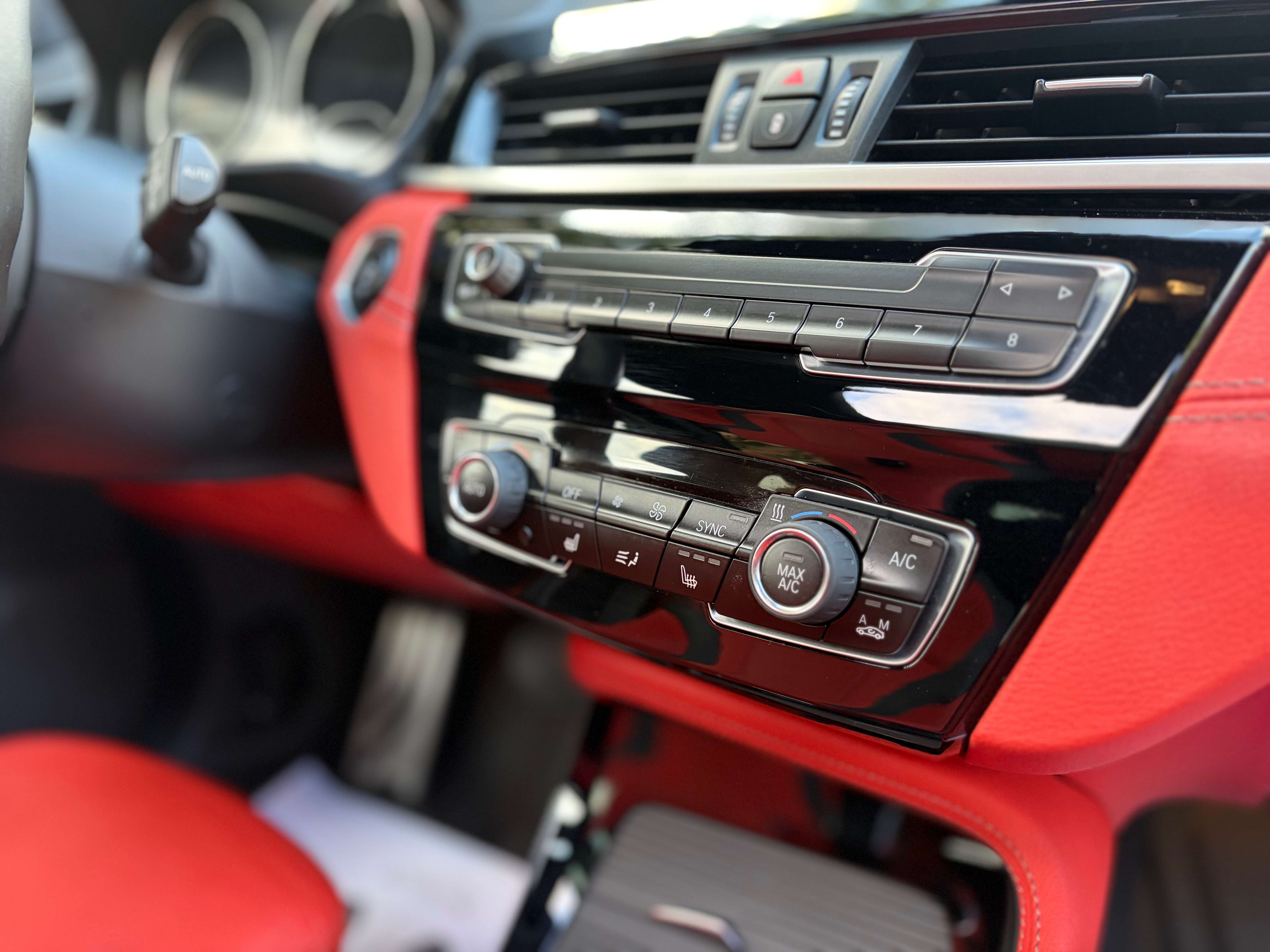 BMW X2 1.5i Automaat sDrive18 ### 57000 km ###