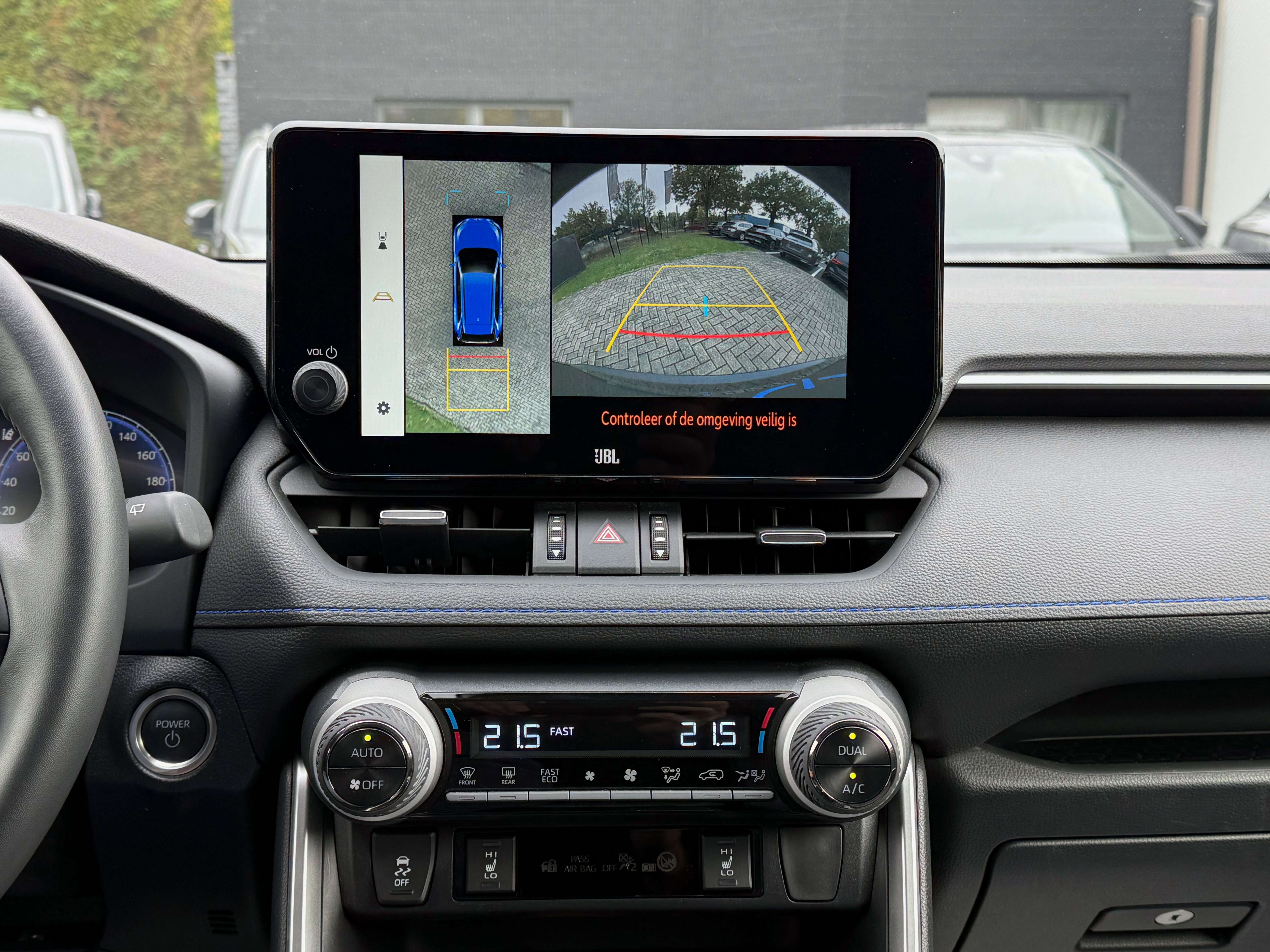 Toyota RAV 4 STYLE APPLE CARPLAY JBL SOUND 360° CAMERA