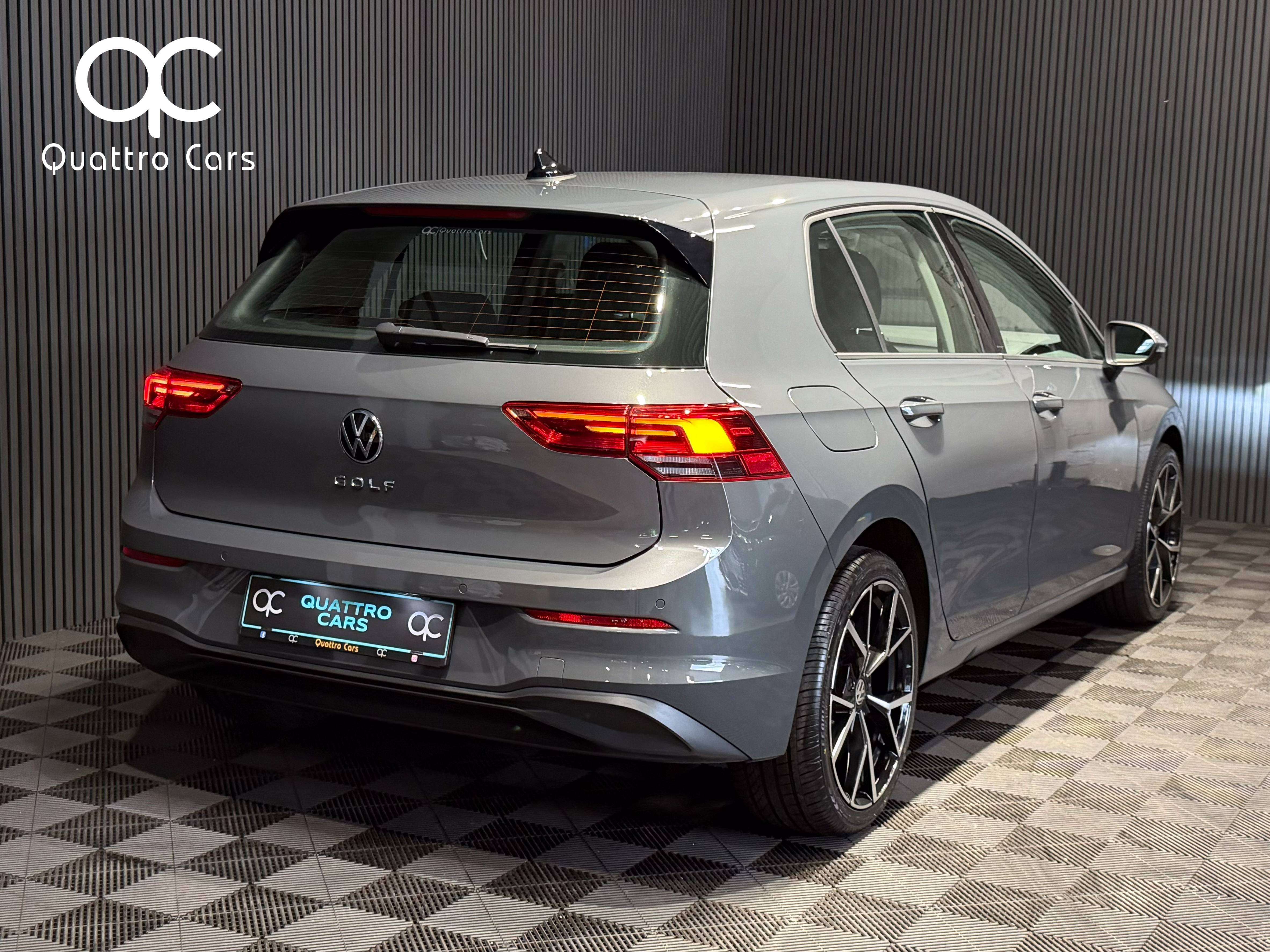 Volkswagen Golf 1.0 TSI / 1e main / Gps / Car play / Led / Sièges chauffants