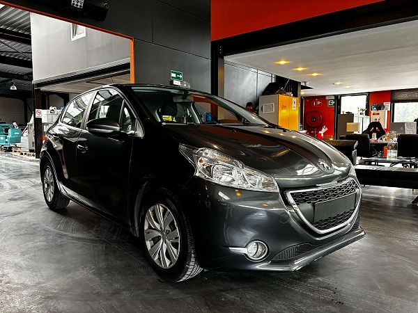Peugeot 208 AUTOMATIQUE / 12 MOIS DE GARANTIE/ 208 1.2 Allure S