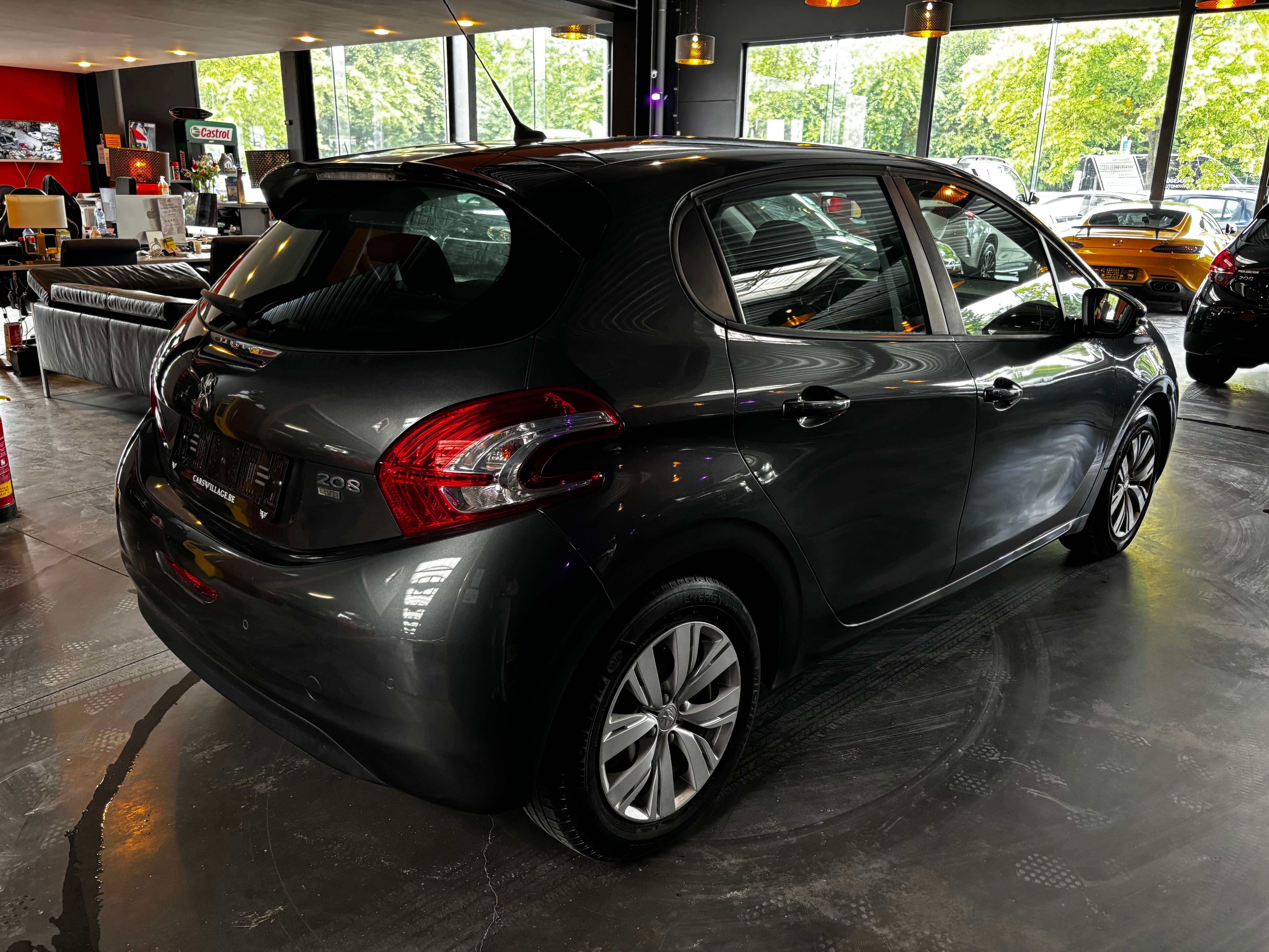 Peugeot 208 AUTOMATIQUE / 12 MOIS DE GARANTIE/ 208 1.2 Allure S