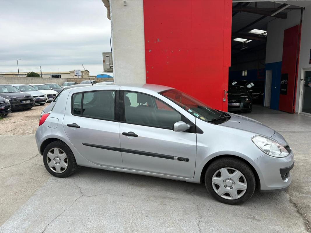 Renault Clio III 1.5L DCI 68 CHV IDEAL POUR JEUNE PERMIS | ENTIÈREMENT RÉVISÉE ET GARANTIE 12 MOIS