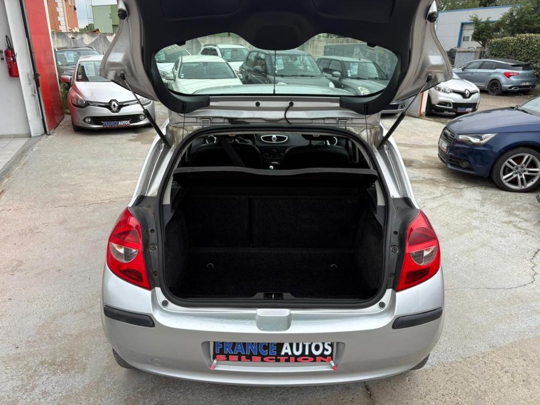 Renault Clio III 1.5L DCI 68 CHV IDEAL POUR JEUNE PERMIS | ENTIÈREMENT RÉVISÉE ET GARANTIE 12 MOIS