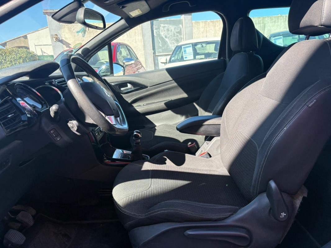Citroen Ds3 PHASE 2 1.6 HDI 92 CH DIESEL - ENTIÈREMENT RÉVISÉE ET GARANTIE 12 MOIS GPS 2015