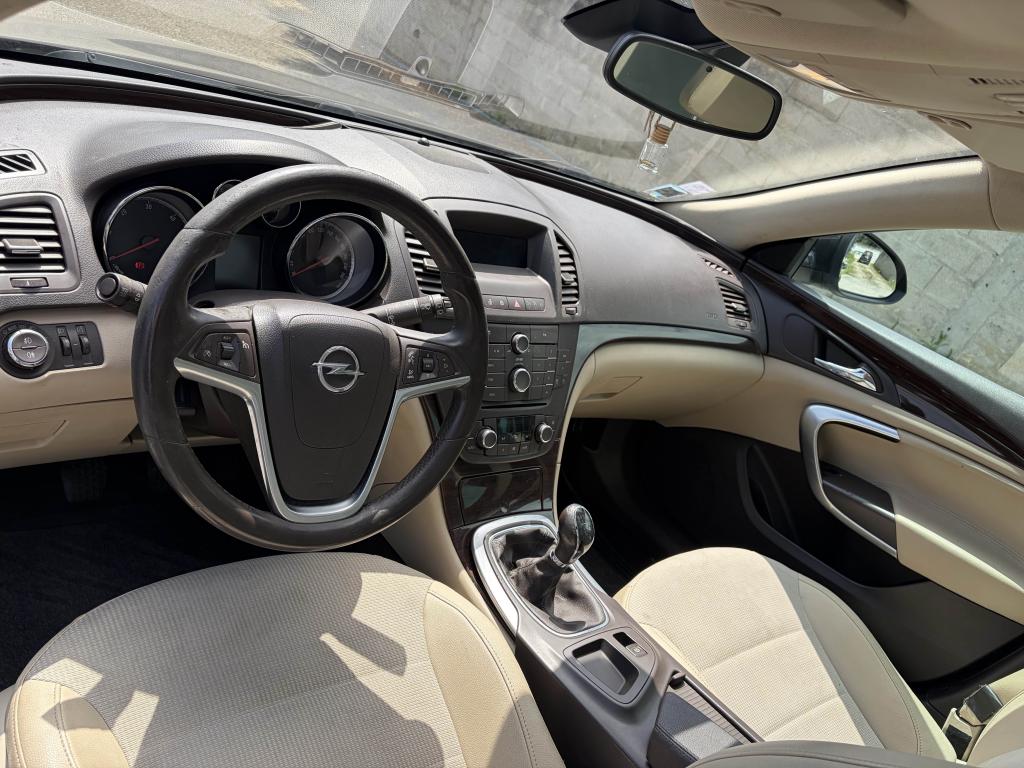 Opel Insignia Sports Tourer 2.0 CDTI FAP - 130 BVA BREAK Cosmo PHASE 1