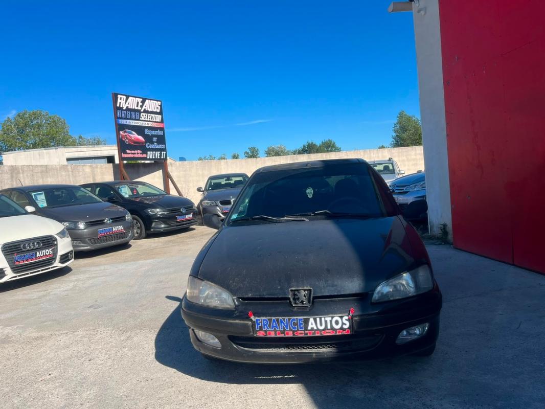 Peugeot 106 1.1 60 CH 5 PORTES - ESSENCE TRÈS FIABLE ENTIÈREMENT RÉVISÉE ET GARANTIE