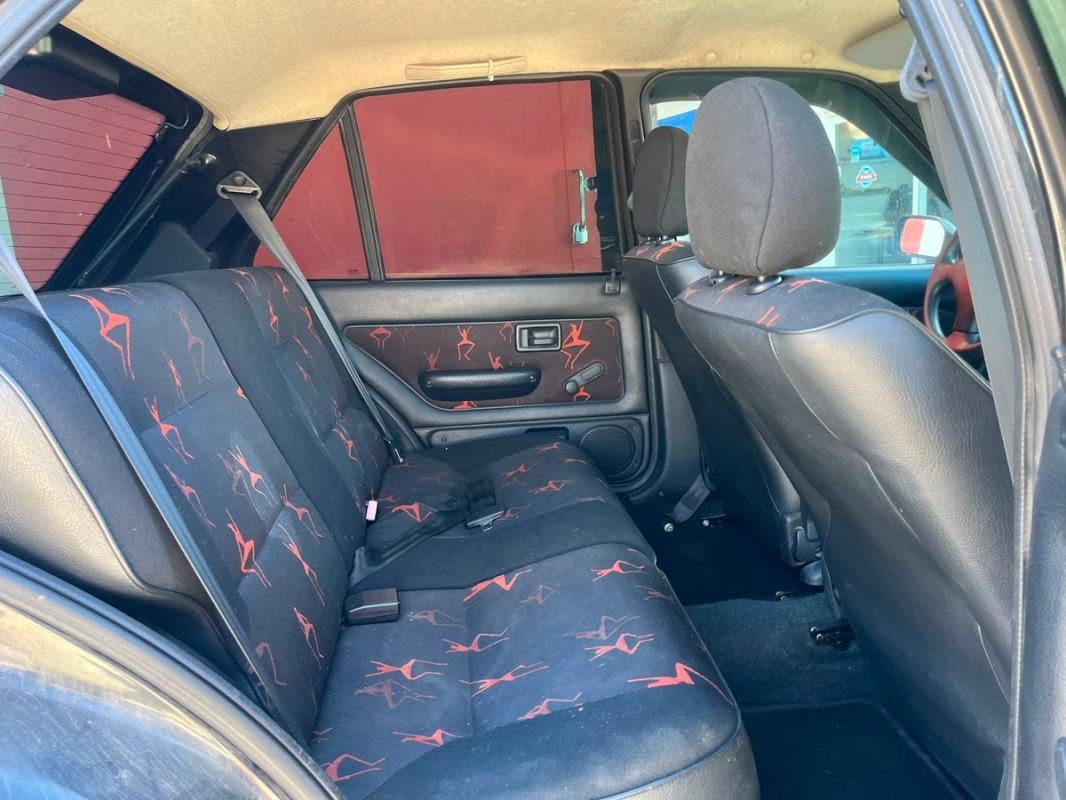 Peugeot 106 1.1 60 CH 5 PORTES - ESSENCE TRÈS FIABLE ENTIÈREMENT RÉVISÉE ET GARANTIE