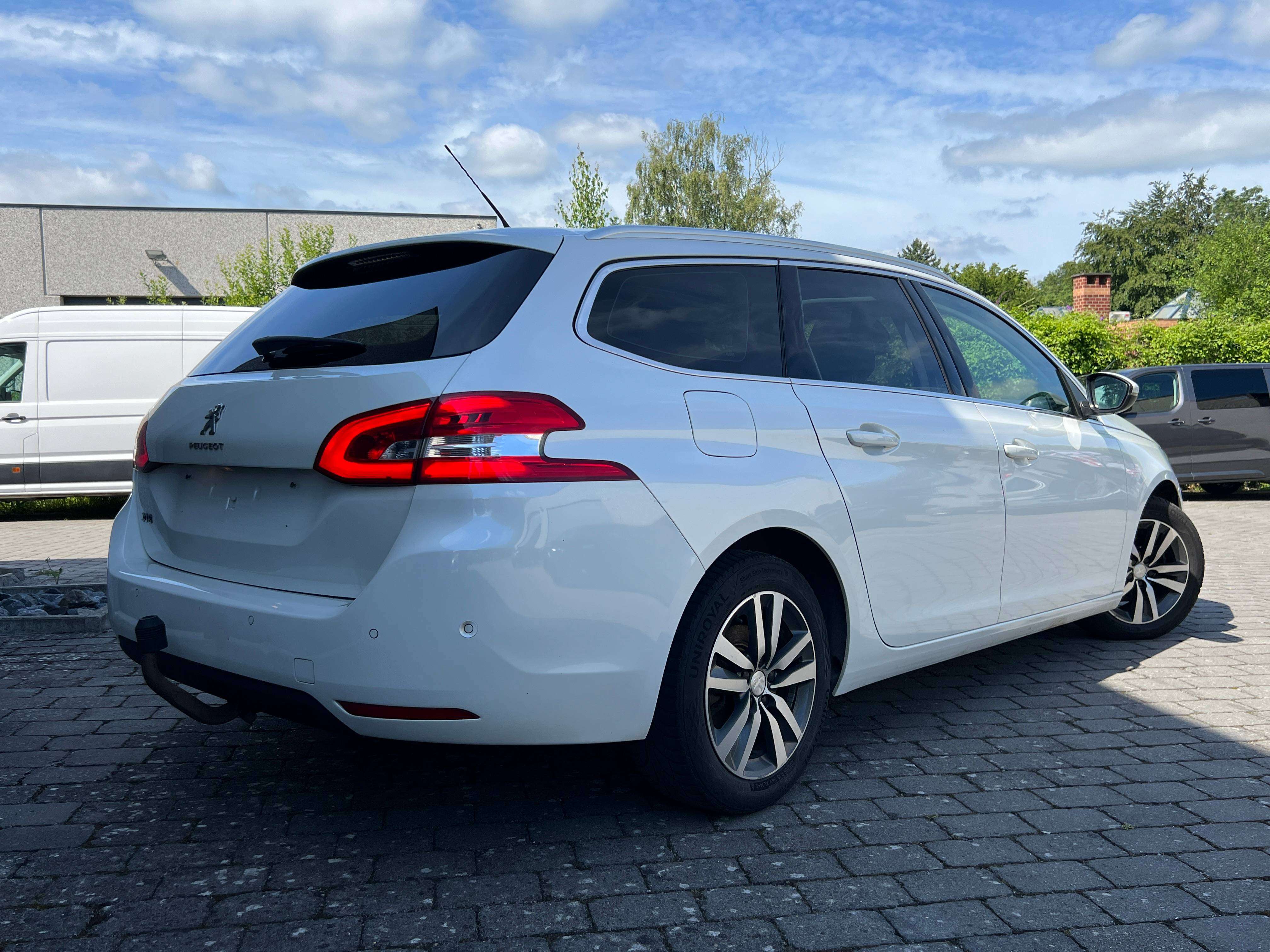 Peugeot 308 MARCHAND OU EXPORT ! SW 1.5BlueHDi Allure, Camera de recul, Toit panoramique