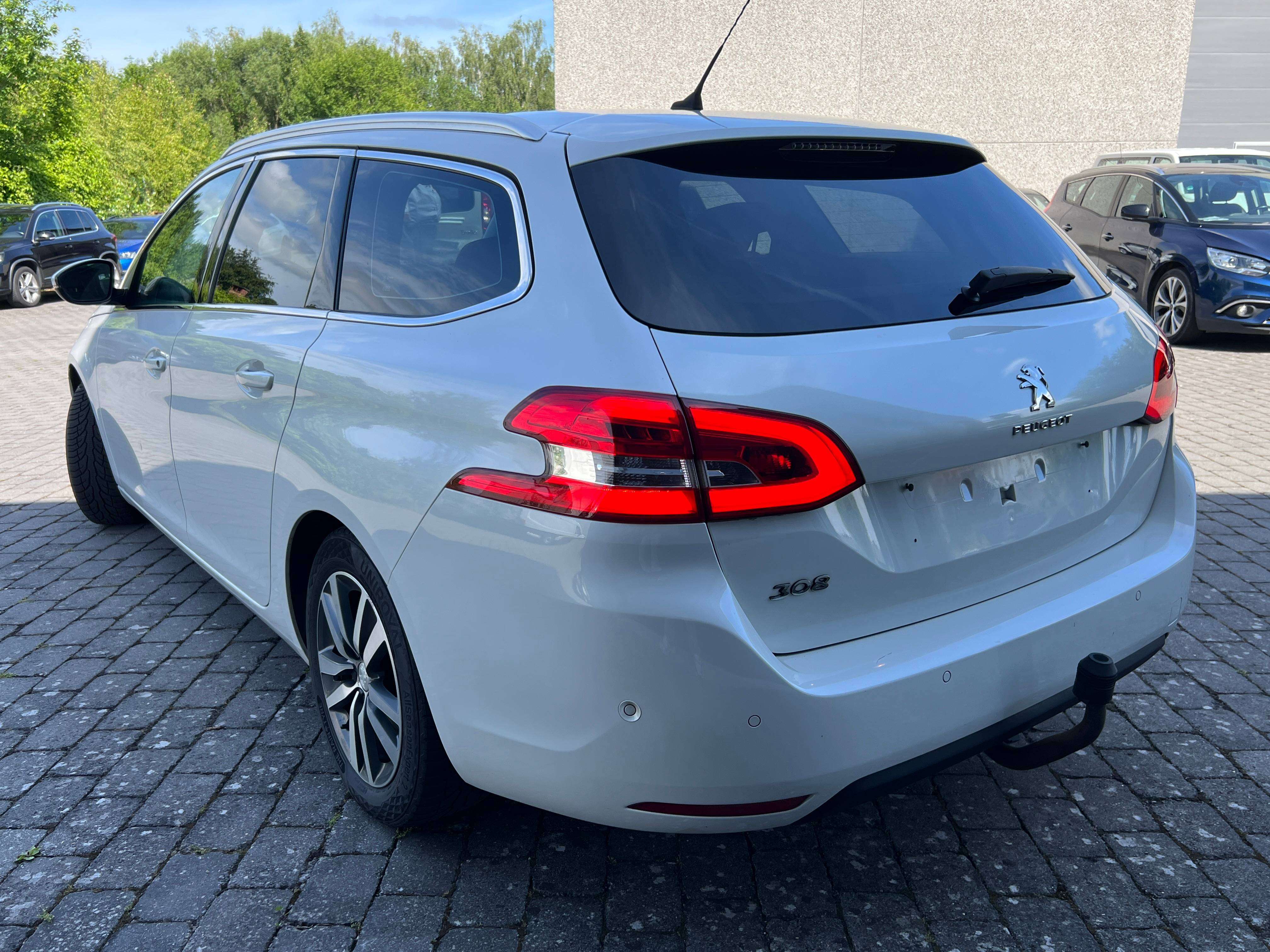 Peugeot 308 MARCHAND OU EXPORT ! SW 1.5BlueHDi Allure, Camera de recul, Toit panoramique
