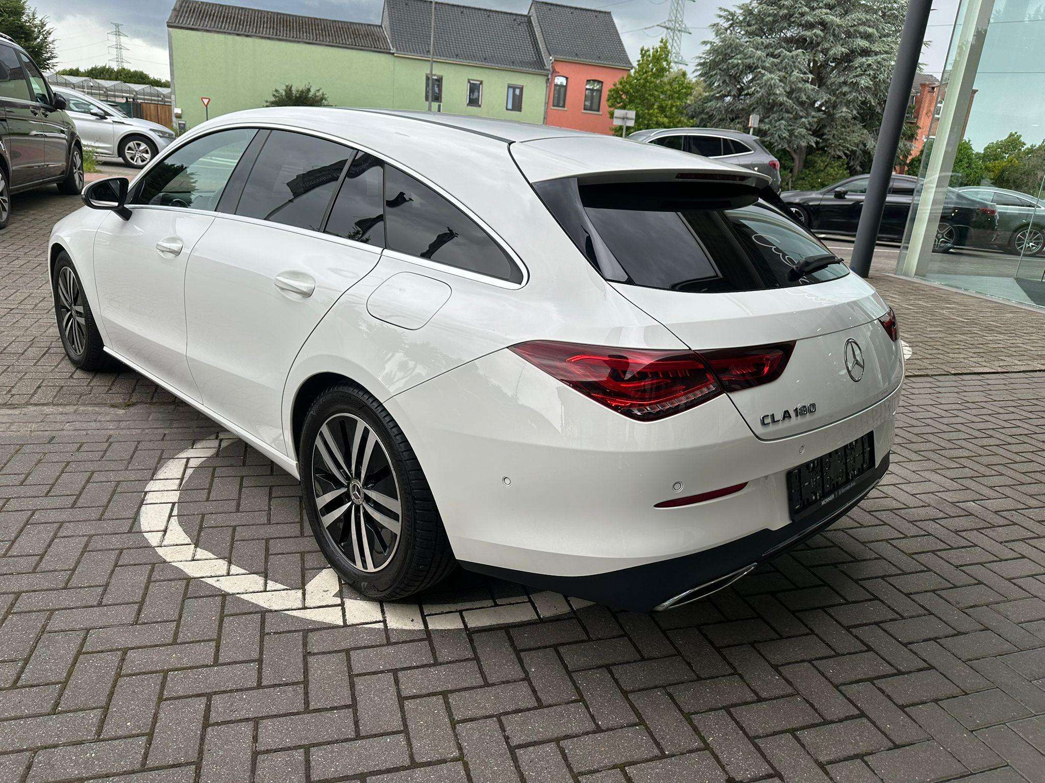 Mercedes-Benz CLA 180 Shooting Brake CLA Business Line