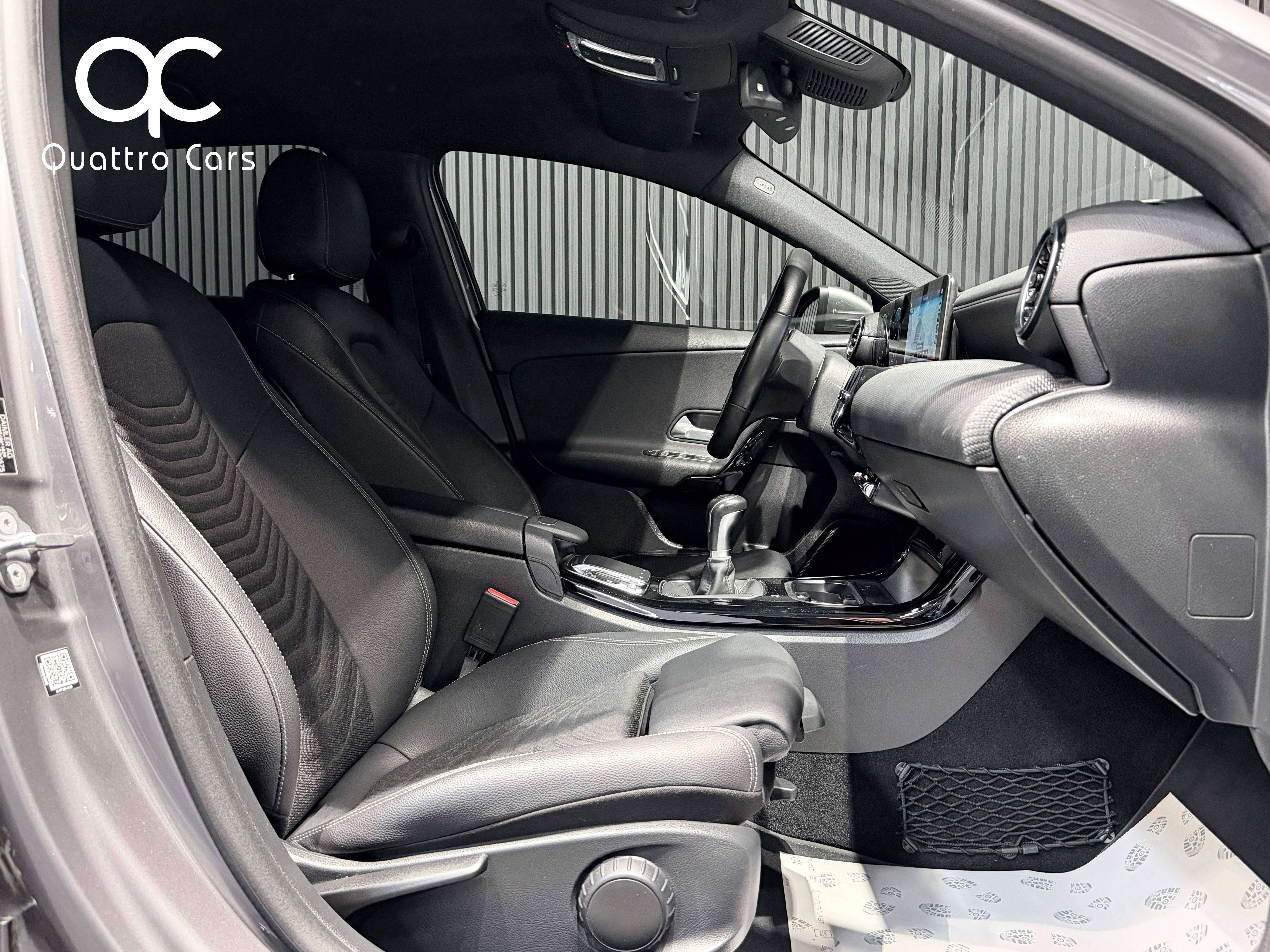 Mercedes-Benz A 160 Essence / Double écran / Led / Gps / Camera / 2019