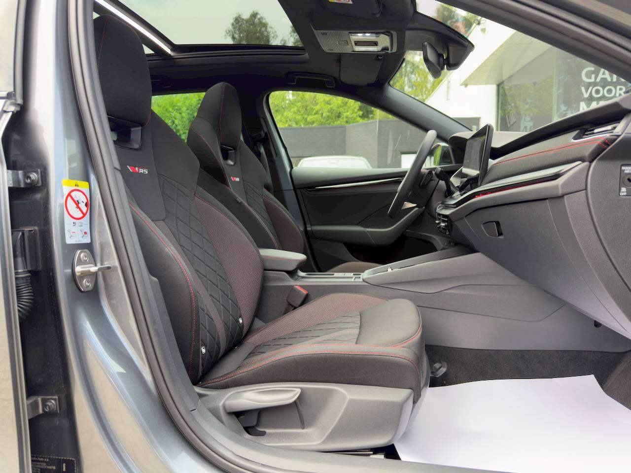 Skoda Octavia VRS 2.0 TSI CANTON PANO ACC TREKHAAK SFEERVERLICHTING