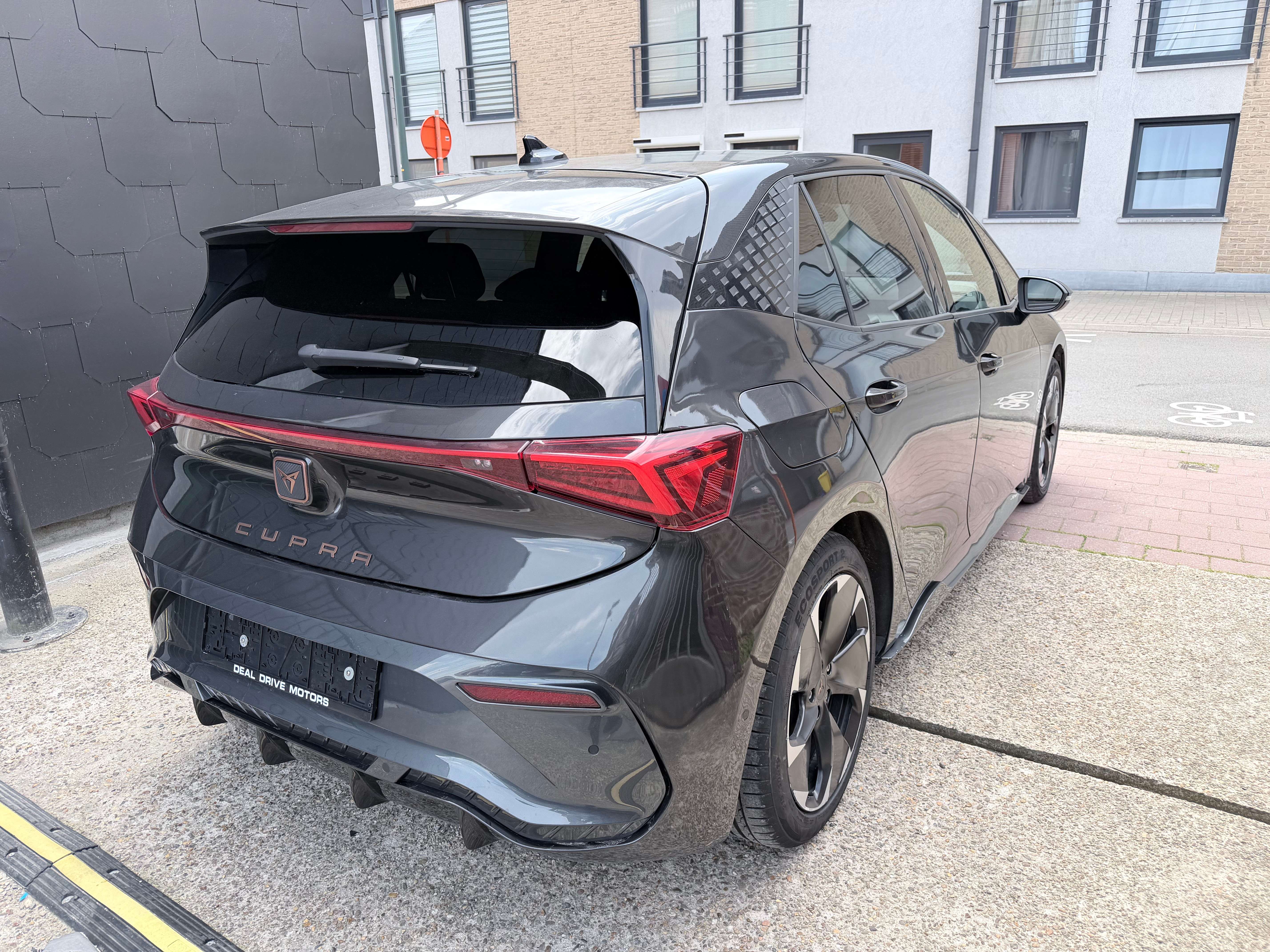 CUPRA Born 58 kWh CARPLAY | DIGITAAL DASH | ZETELVERWARMING | CAMERA