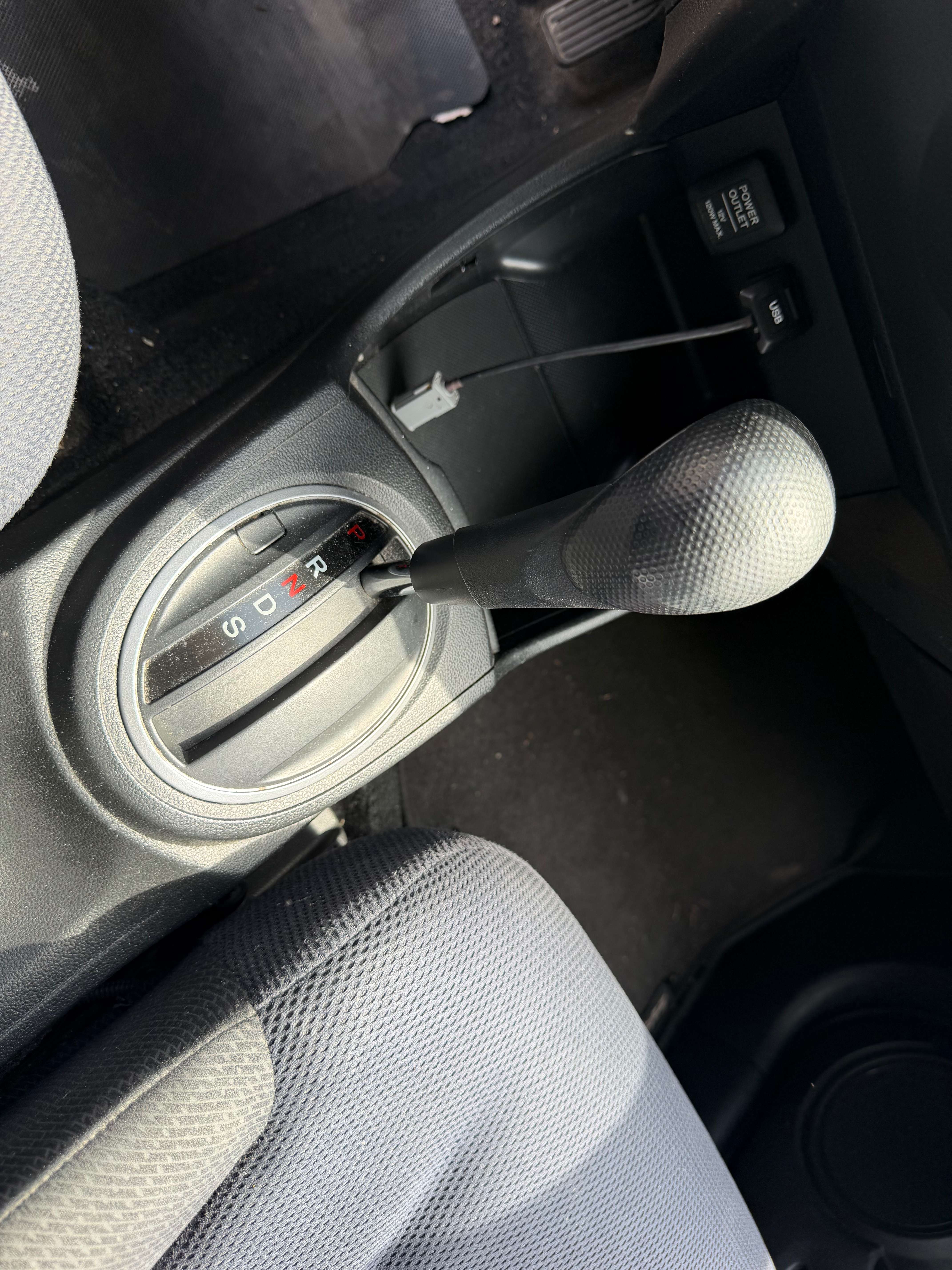 Honda Jazz Jazz hybride ° NAVI ° TOIT PANO ° CLIM ° JANTES