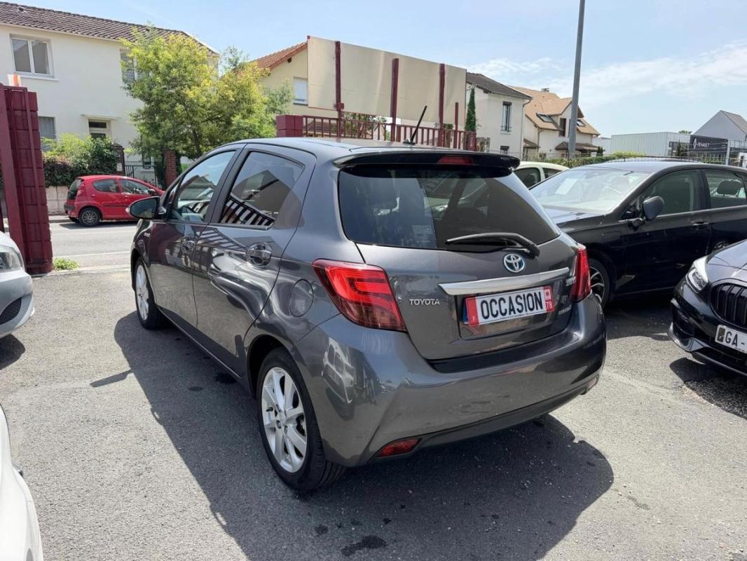 Toyota Yaris 1.5 VVTI 100H 75 HYBRID FULL-HYBRID DYNAMIC BVA