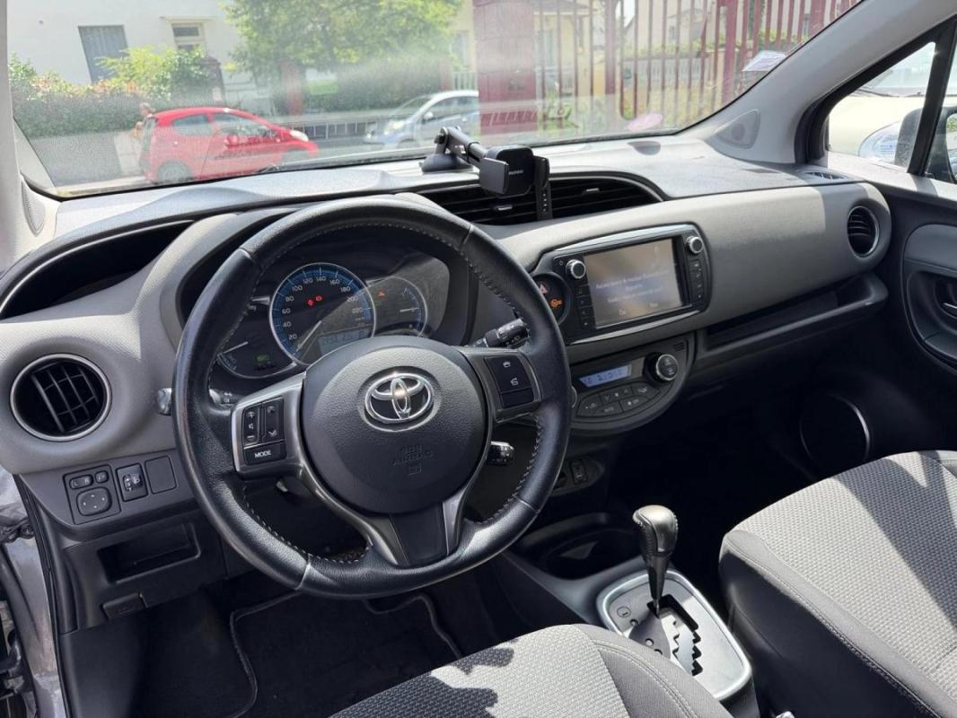 Toyota Yaris 1.5 VVTI 100H 75 HYBRID FULL-HYBRID DYNAMIC BVA