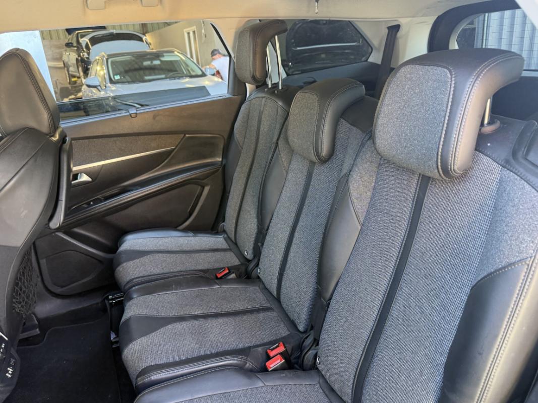Peugeot 5008 1.6 BlueHDi 120ch SetS BVM6 Allure 7 Places