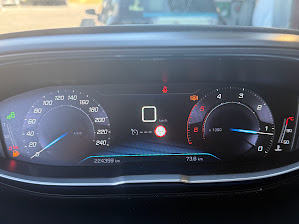Peugeot 5008 1.6 BlueHDi 120ch SetS BVM6 Allure 7 Places