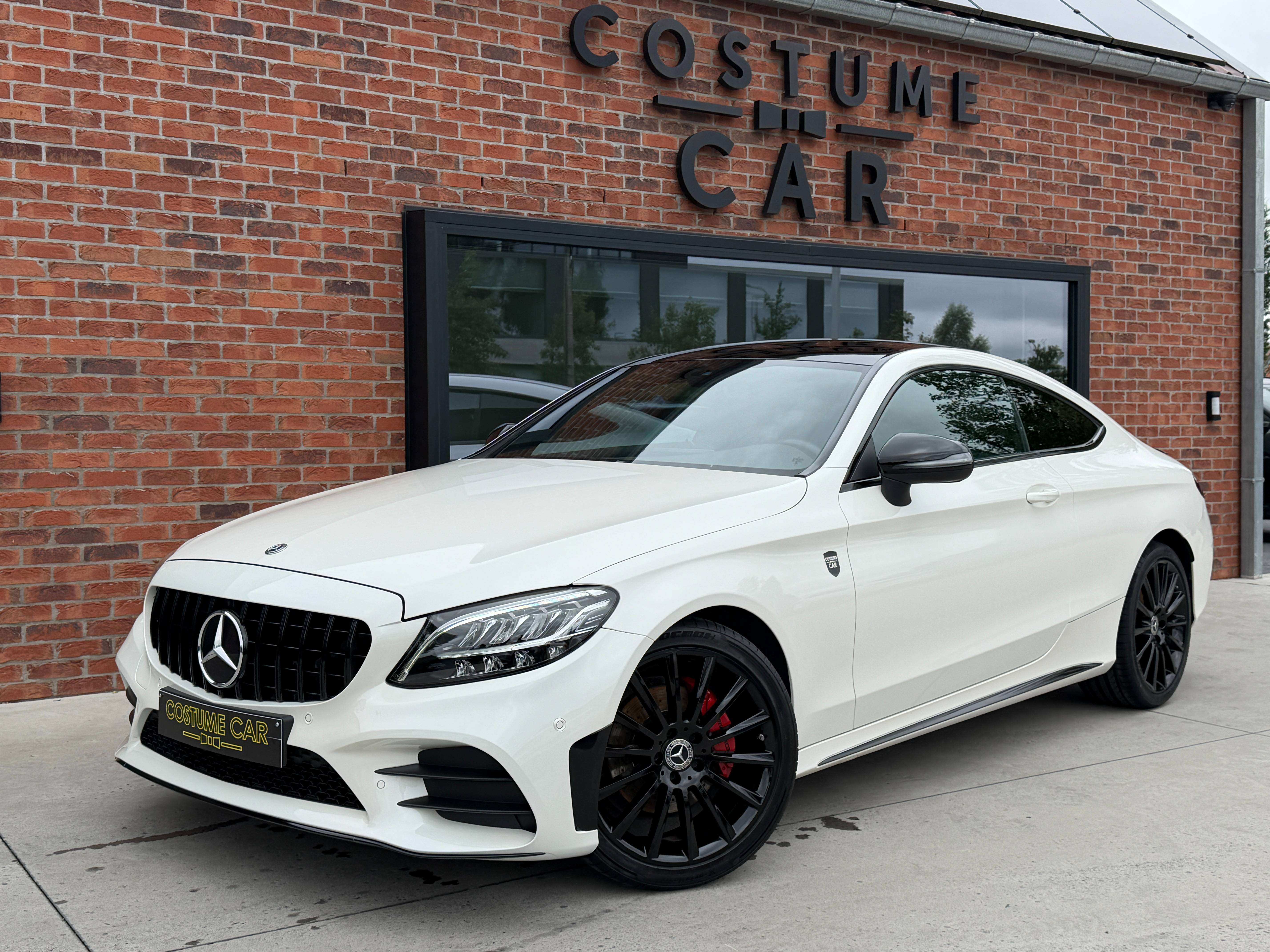 Mercedes-Benz C 180 Look C63 - Phase 2 - Caméra - Sg chauffants