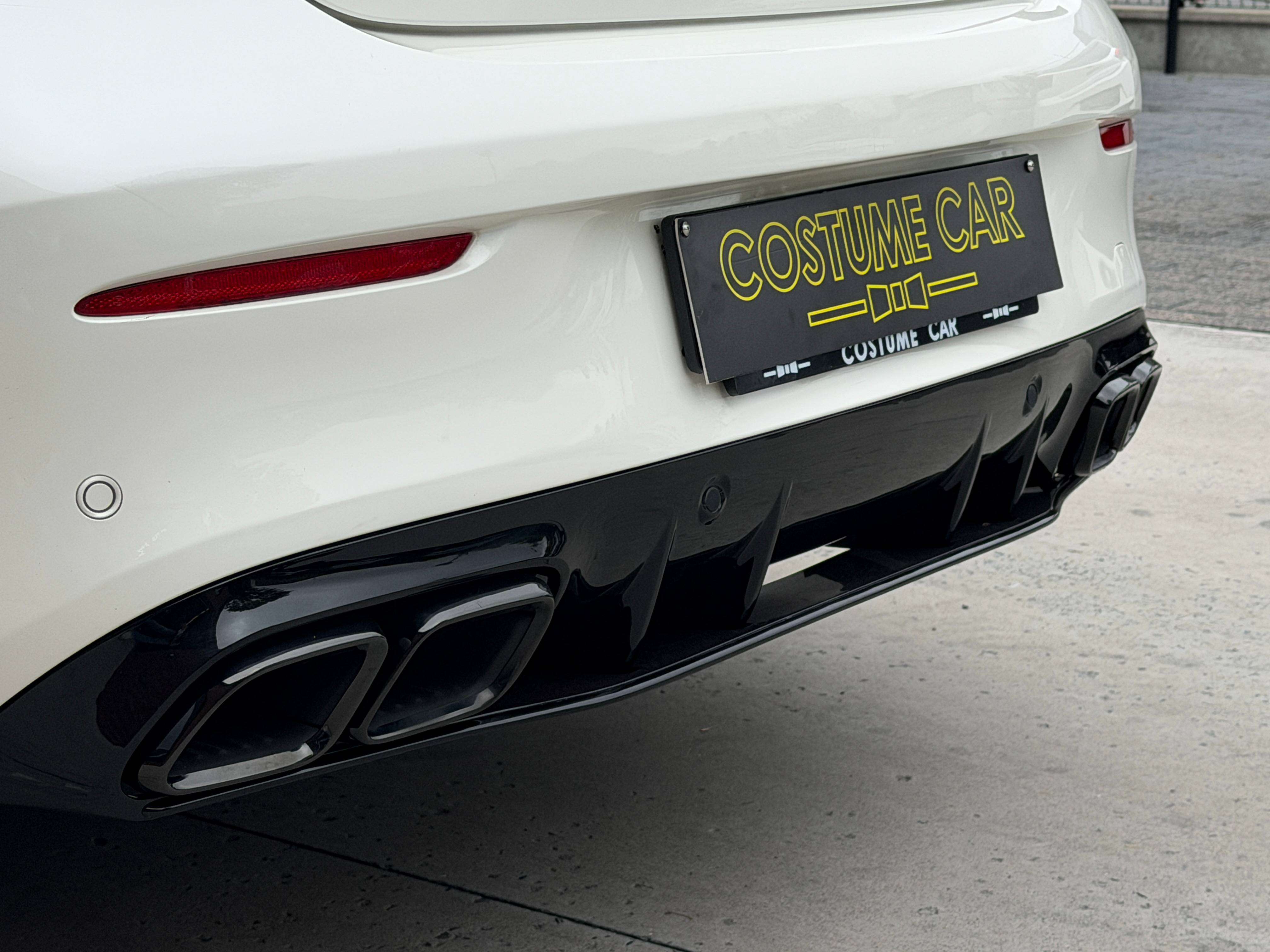 Mercedes-Benz C 180 Look C63 - Phase 2 - Caméra - Sg chauffants