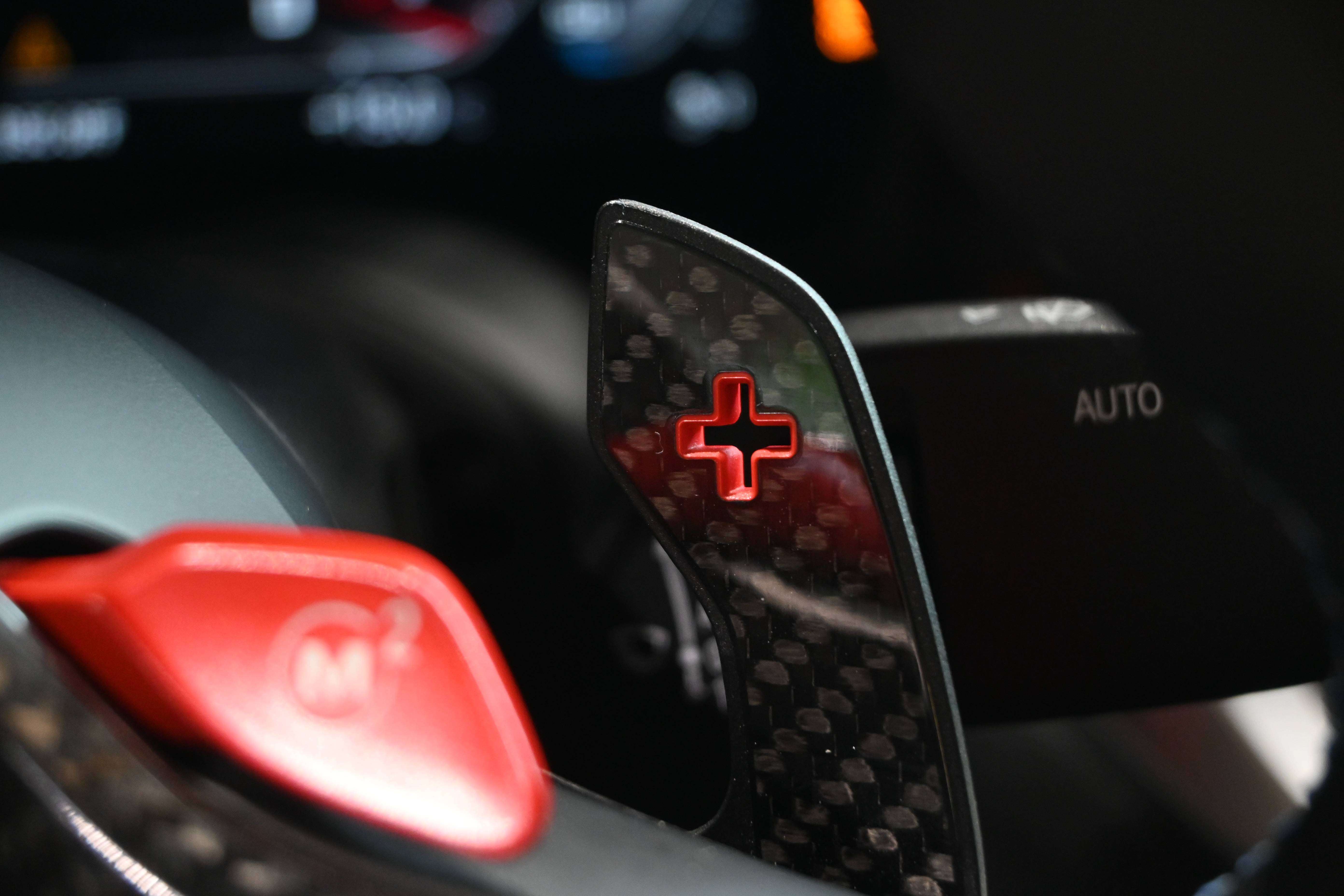 BMW M3 Competition **CARBON PACKAGE/LASER/360°CAM/HUD/ACC/H&K**