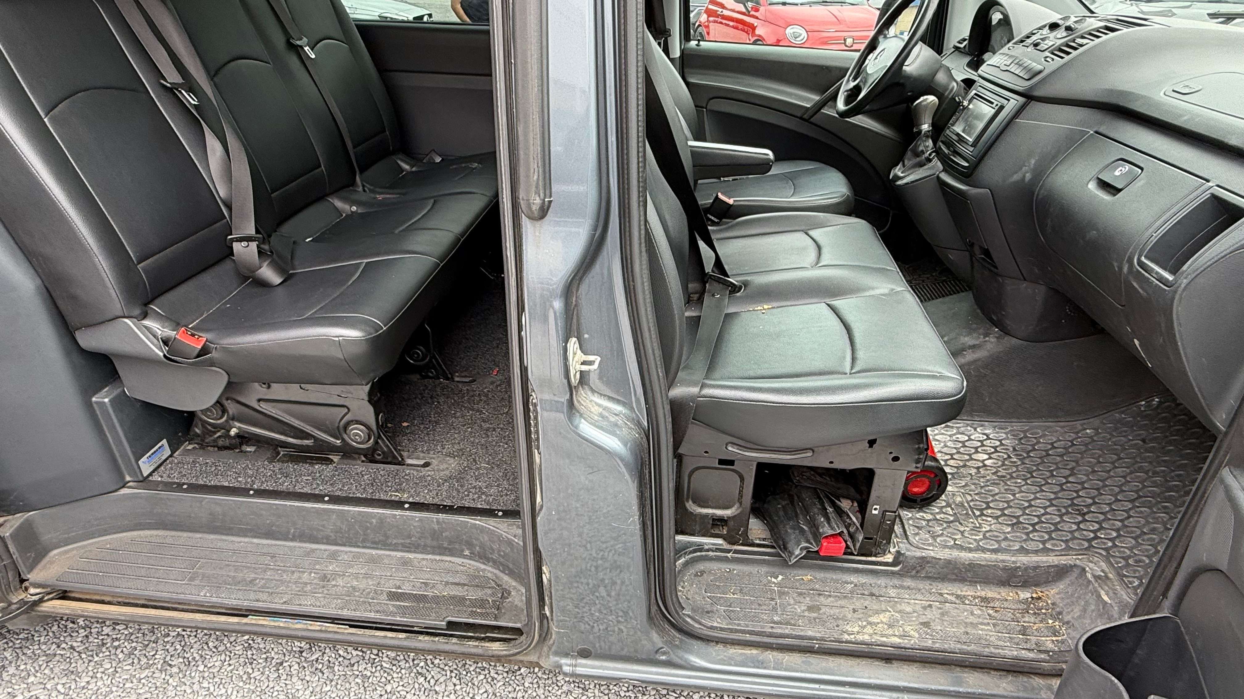 Mercedes-Benz Vito Vito 3.0 CDI V6 6 PLACES NAVI CUIR VENTE PROFESSIONNEL