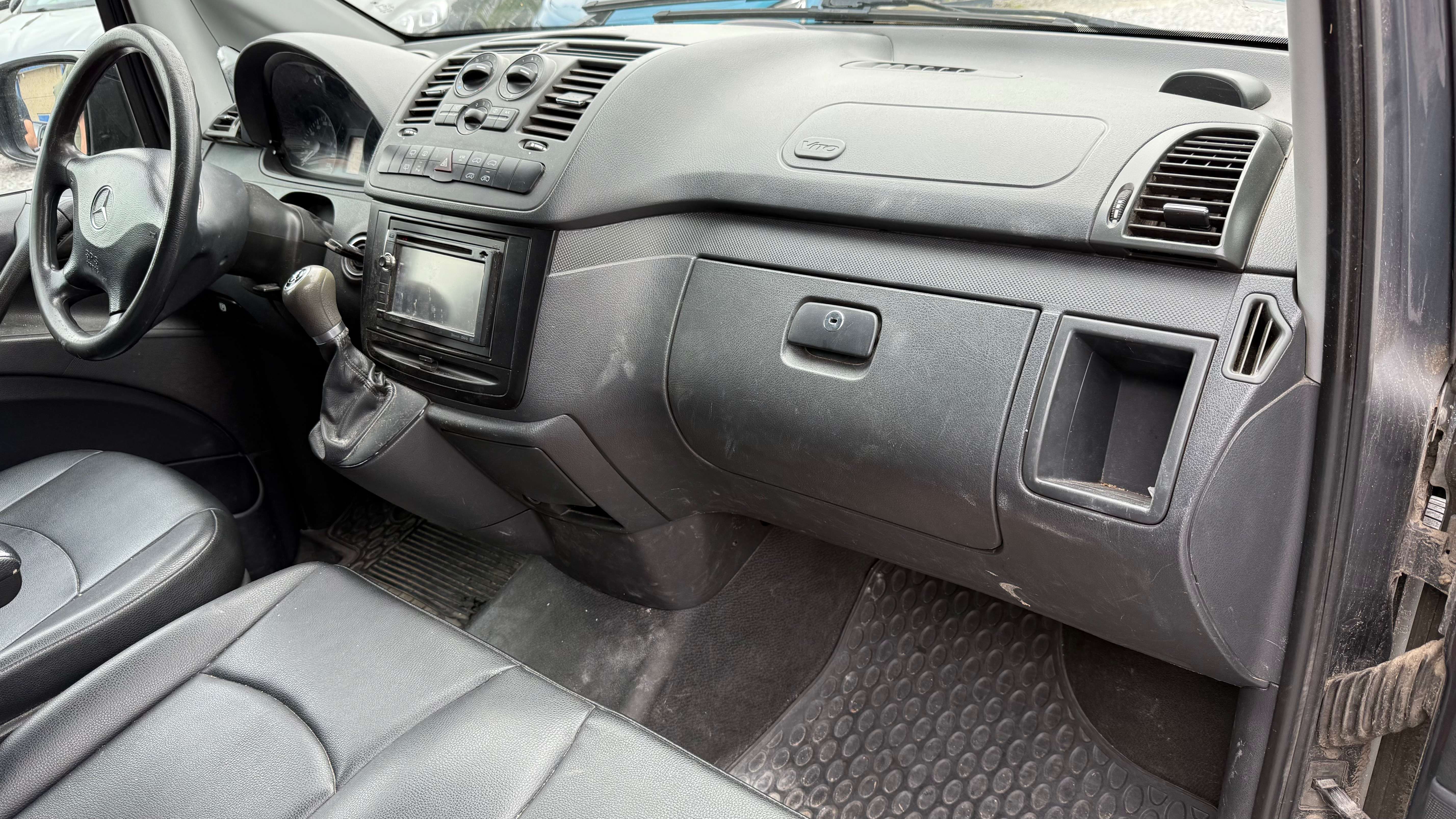 Mercedes-Benz Vito Vito 3.0 CDI V6 6 PLACES NAVI CUIR VENTE PROFESSIONNEL