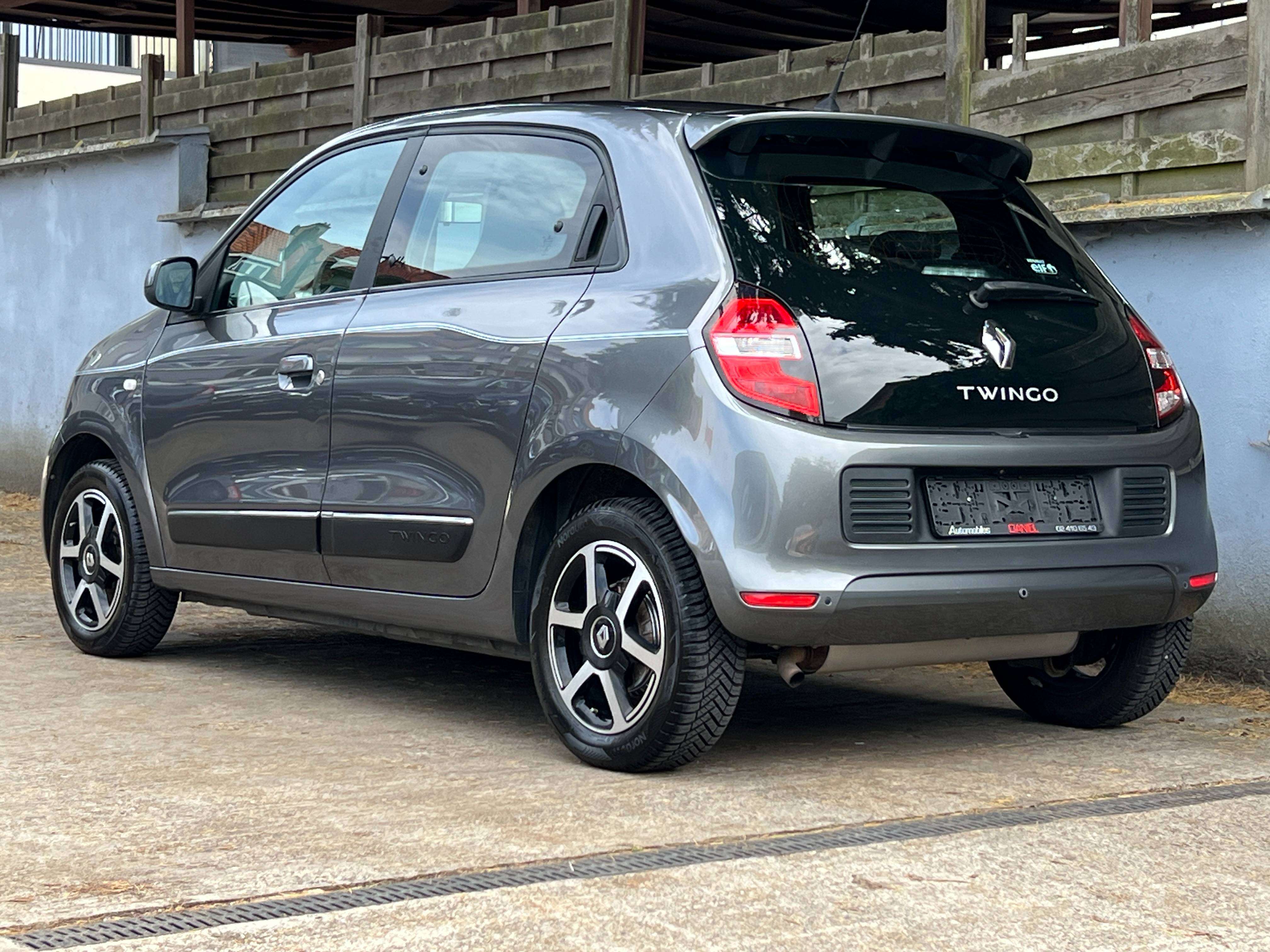 Renault Twingo 0.9 TCe Intens EDC Automatique ( airco navigation camera ect)