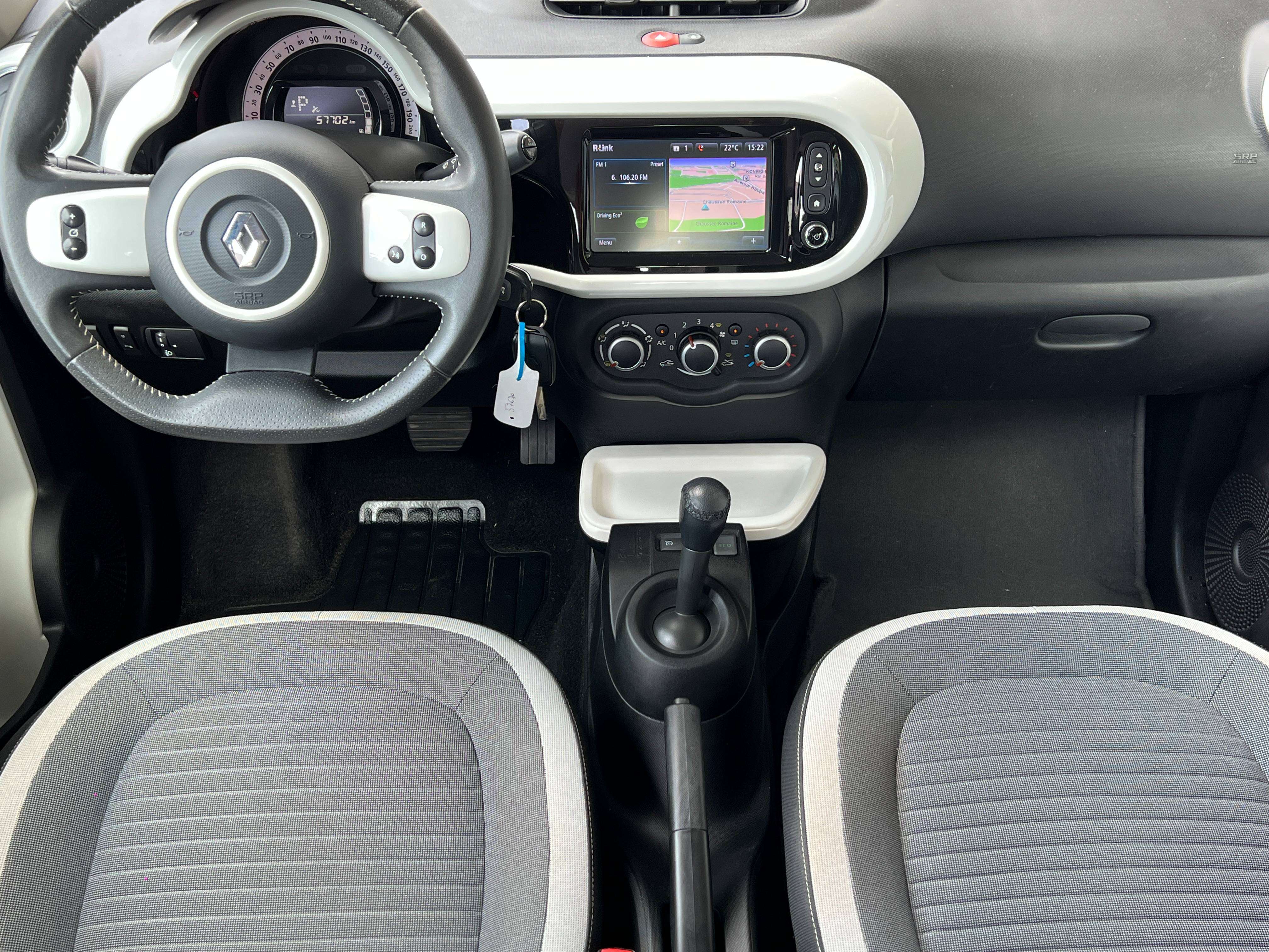 Renault Twingo 0.9 TCe Intens EDC Automatique ( airco navigation camera ect)
