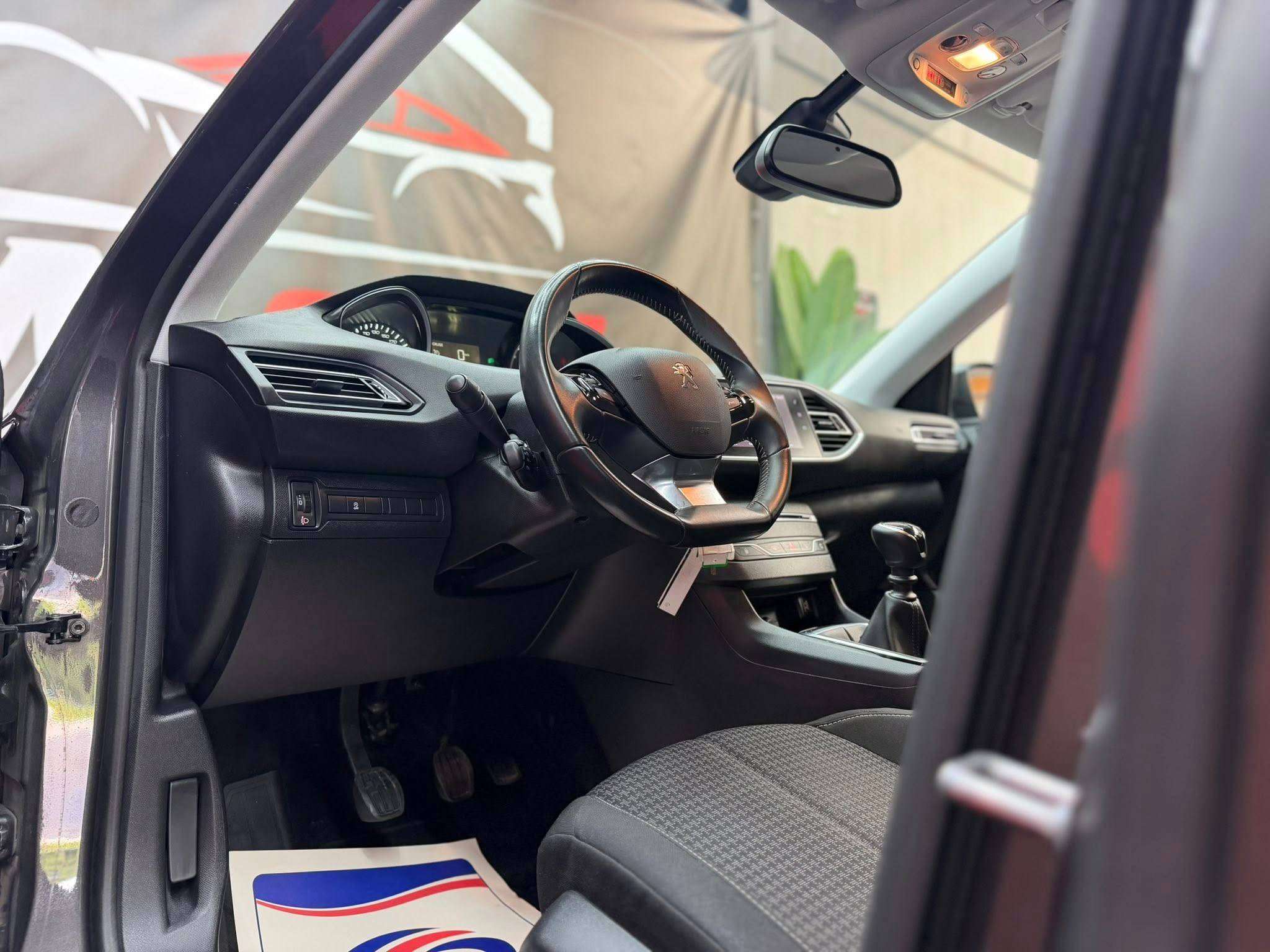 Peugeot 308 308 SW 1.6 BlueHDi Active