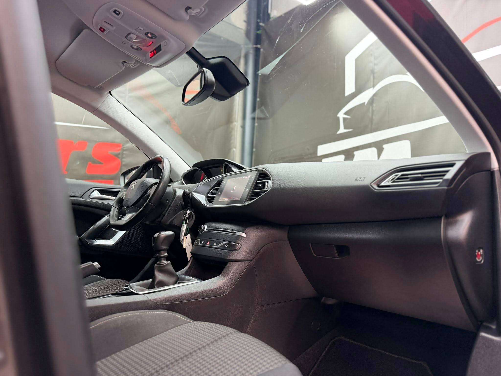 Peugeot 308 308 SW 1.6 BlueHDi Active