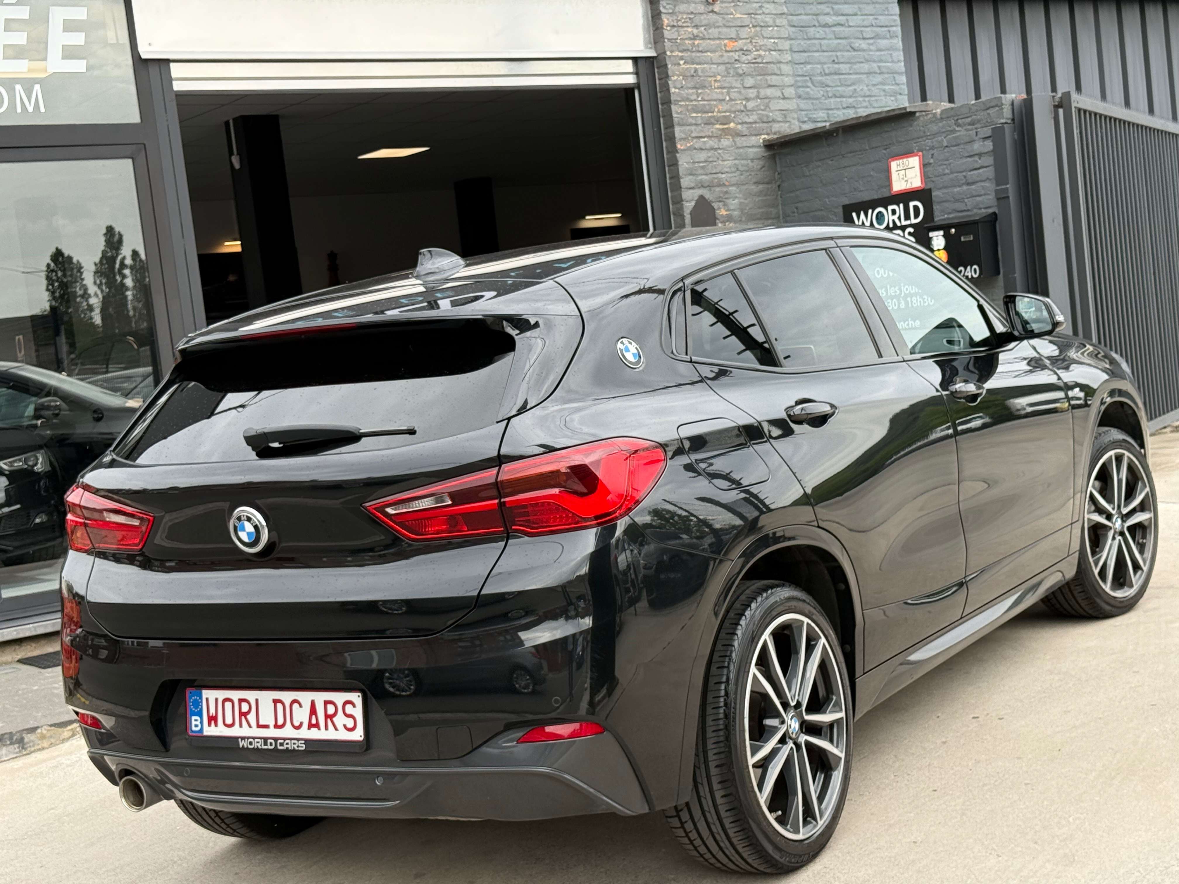 BMW X2 1.5iA sDrive18 PACK M - NAVIGATION - FRONT ASSIST - PARK ASSIST - GARANTIE 12MOIS