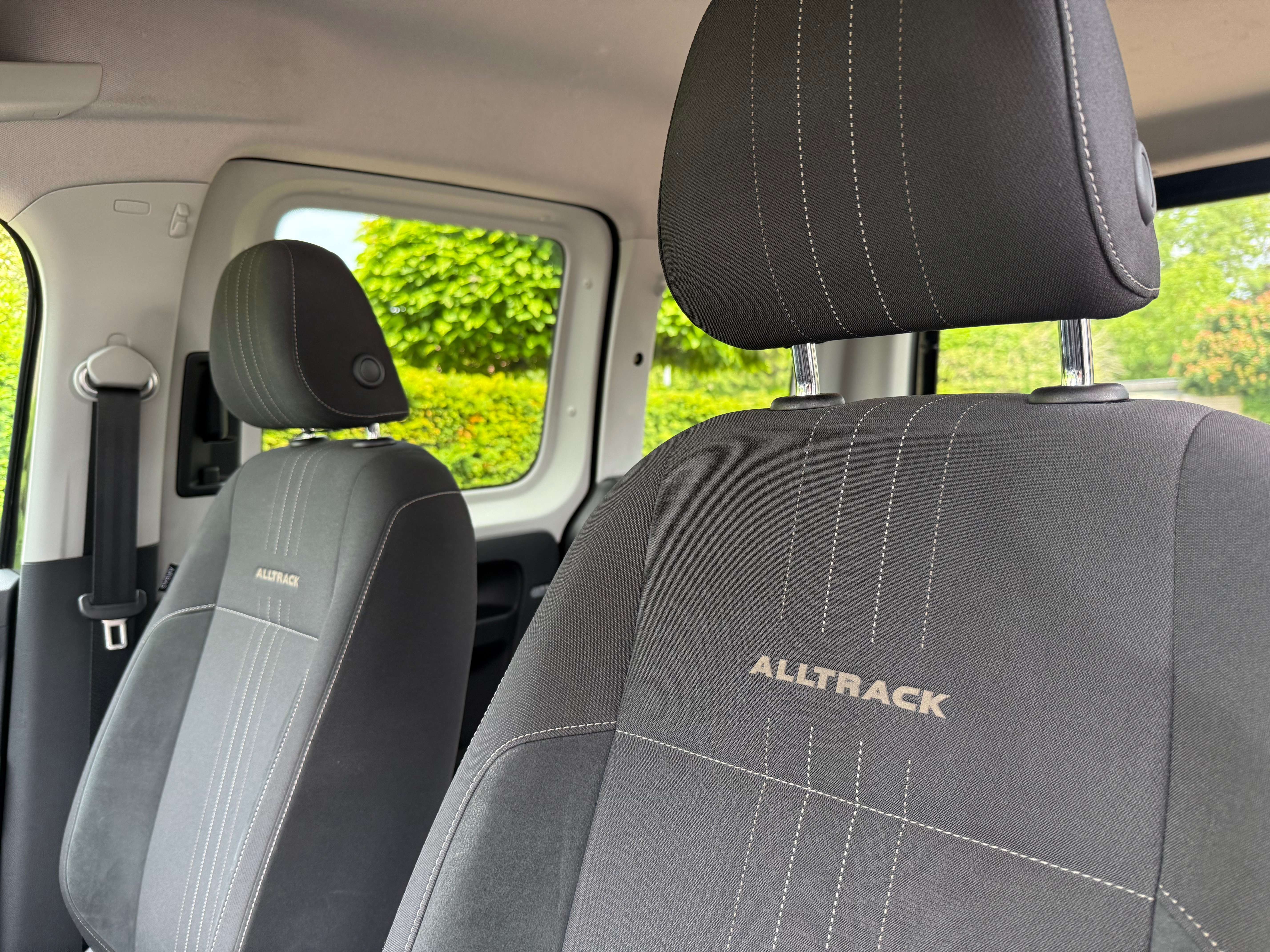 Volkswagen Caddy Alltrack 2.0 TDi DSG * EURO 6b * LICHTE VRACHT