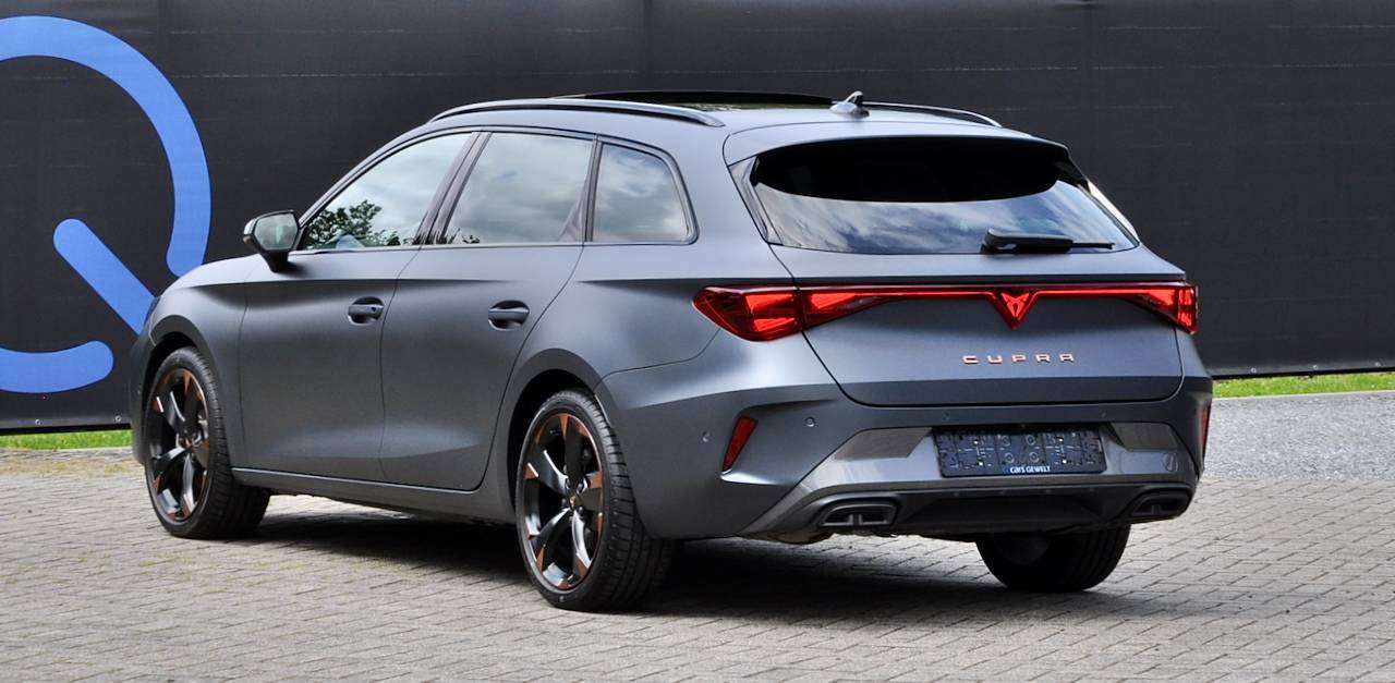 CUPRA Leon VZ ST PANO SENNHEISER CARPLAY SFEERVERLICHTING FULL OPTION