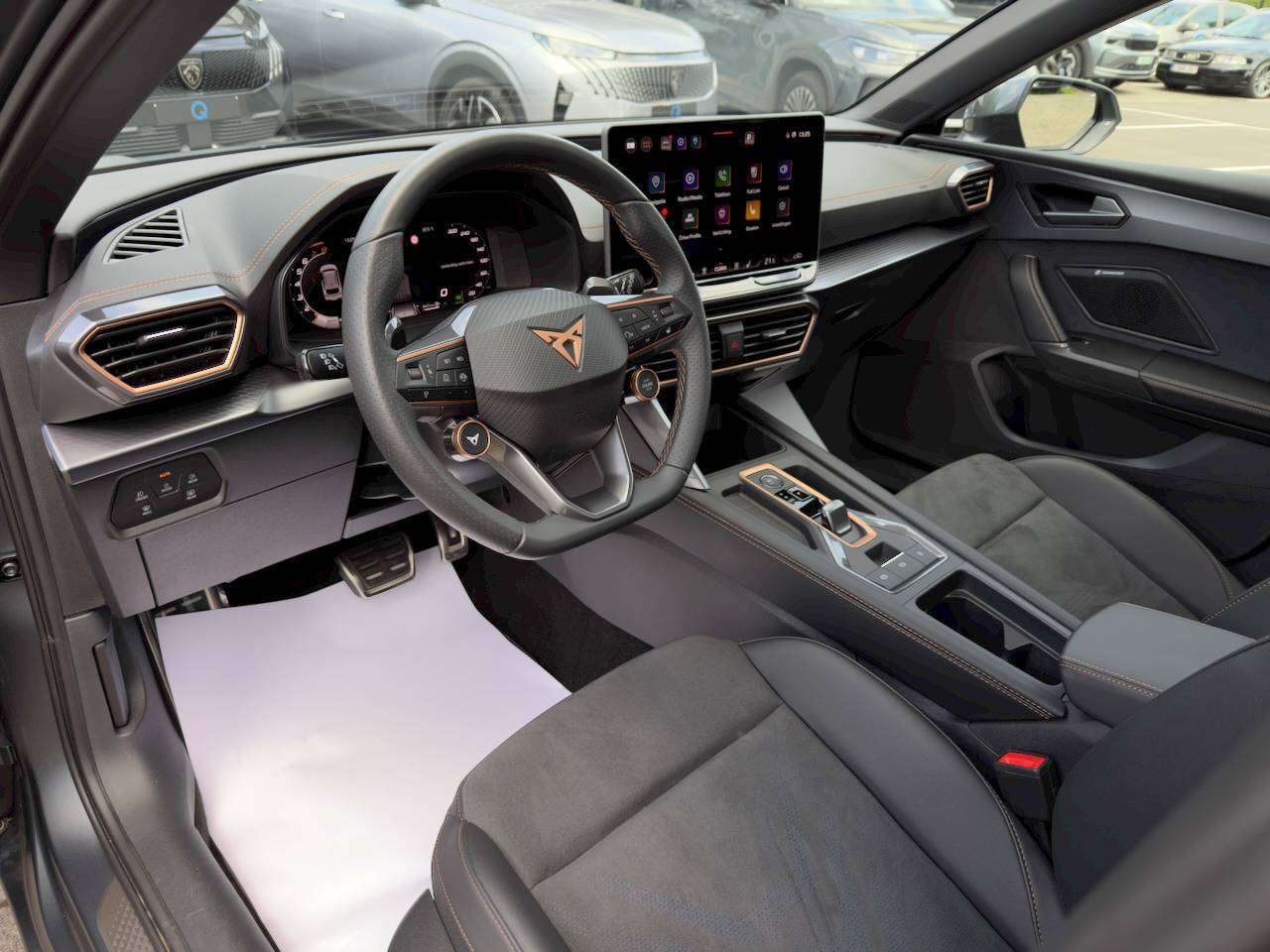 CUPRA Leon VZ ST PANO SENNHEISER CARPLAY SFEERVERLICHTING FULL OPTION