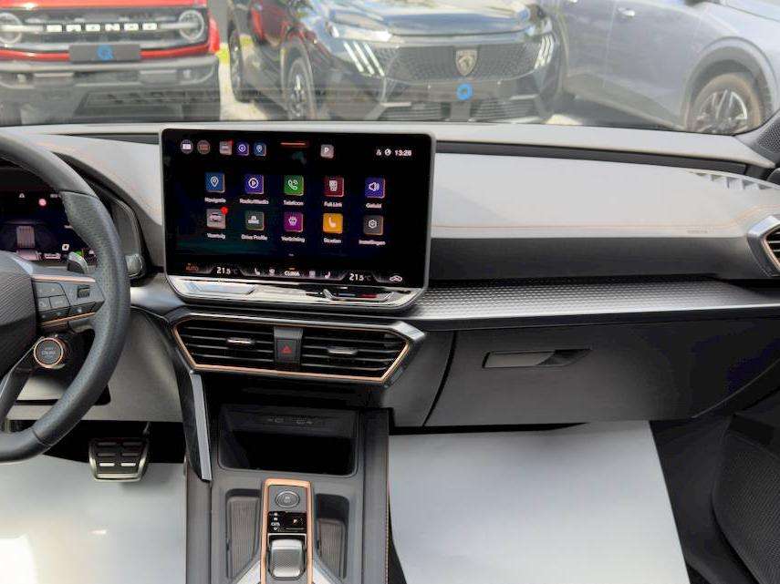 CUPRA Leon VZ ST PANO SENNHEISER CARPLAY SFEERVERLICHTING FULL OPTION