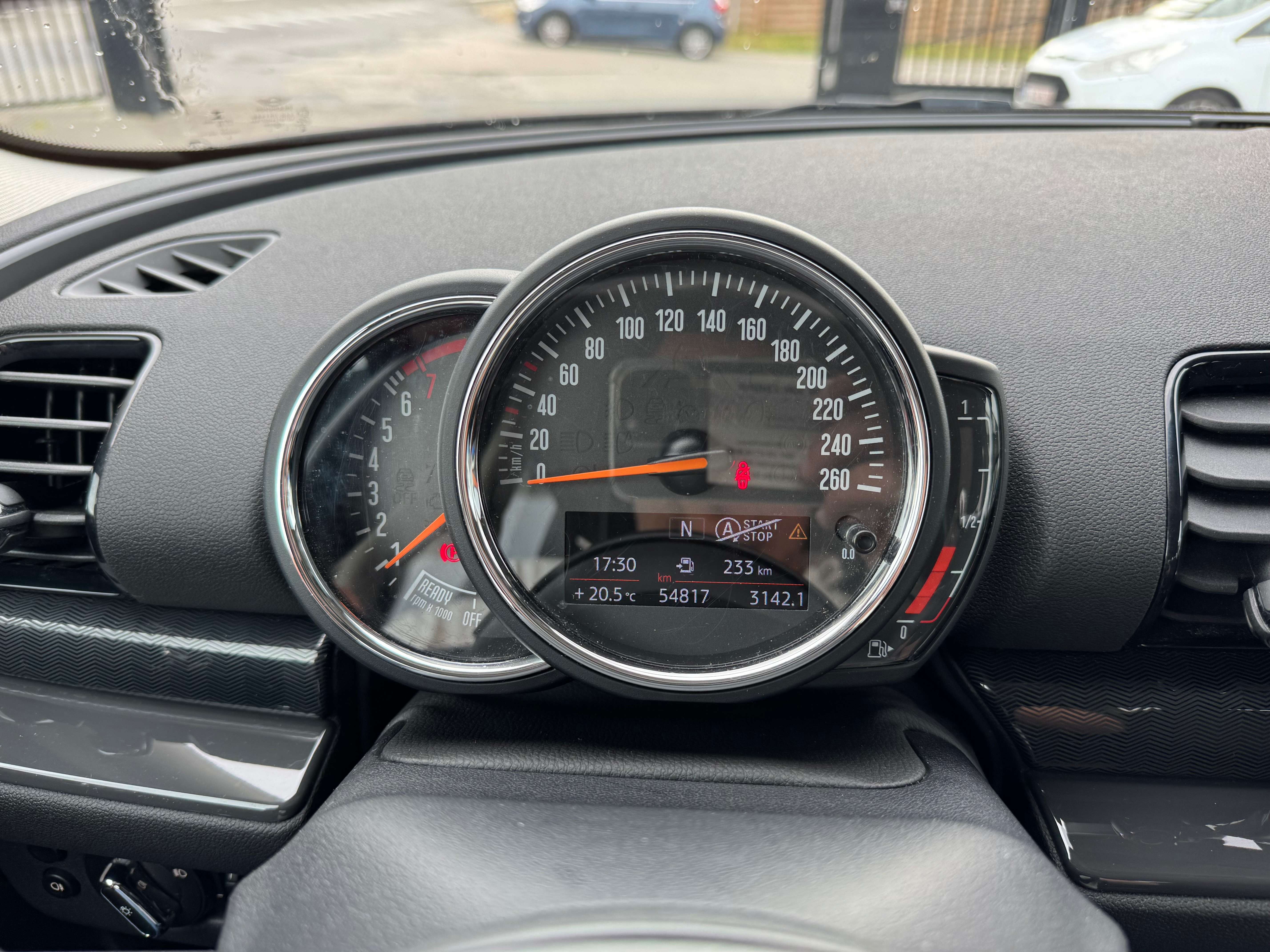 MINI One Clubman 1.5 OPF / NAV / AIRCO / CARPLAY / CRUISE / 19"