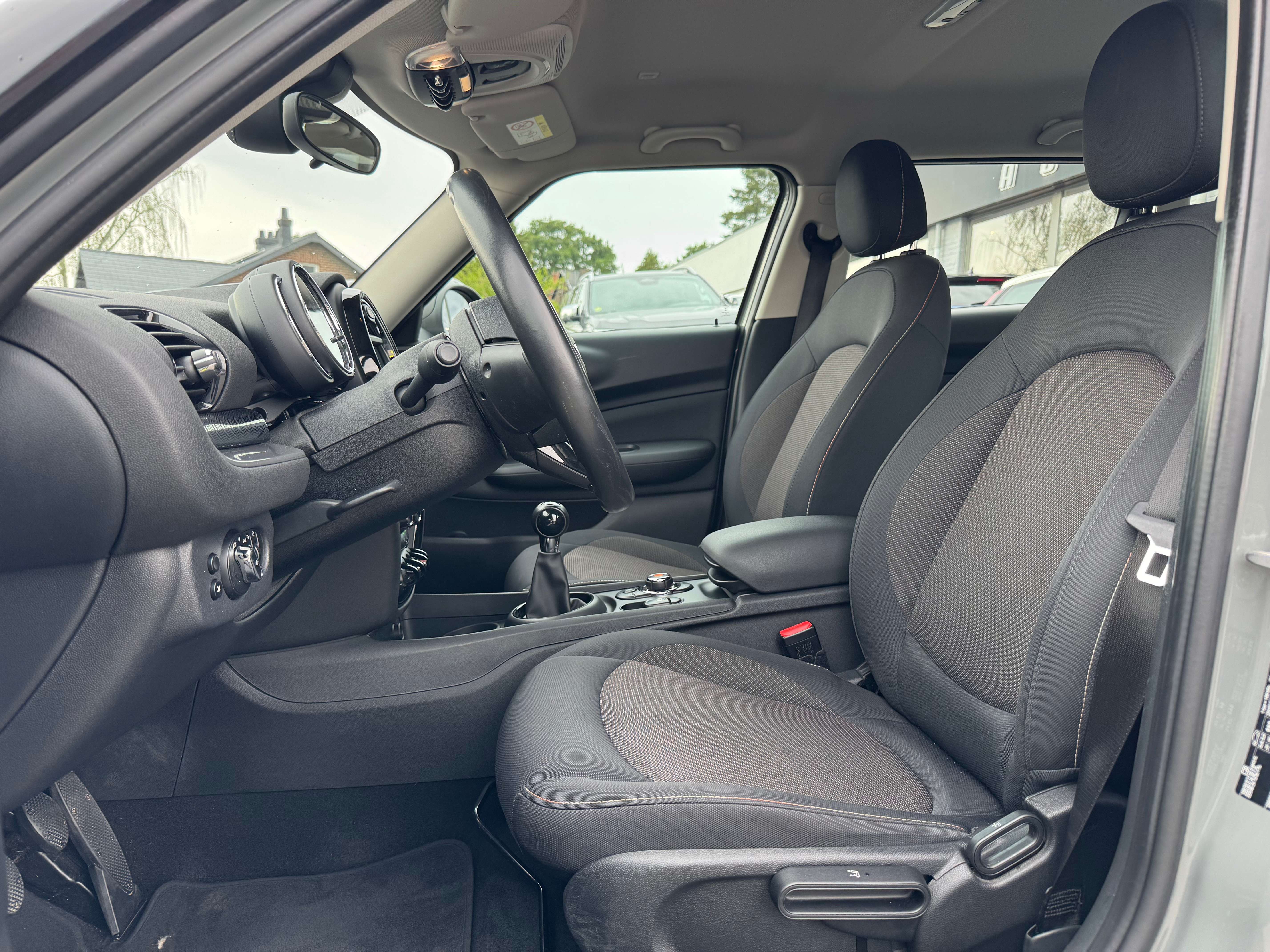 MINI One Clubman 1.5 OPF / NAV / AIRCO / CARPLAY / CRUISE / 19"
