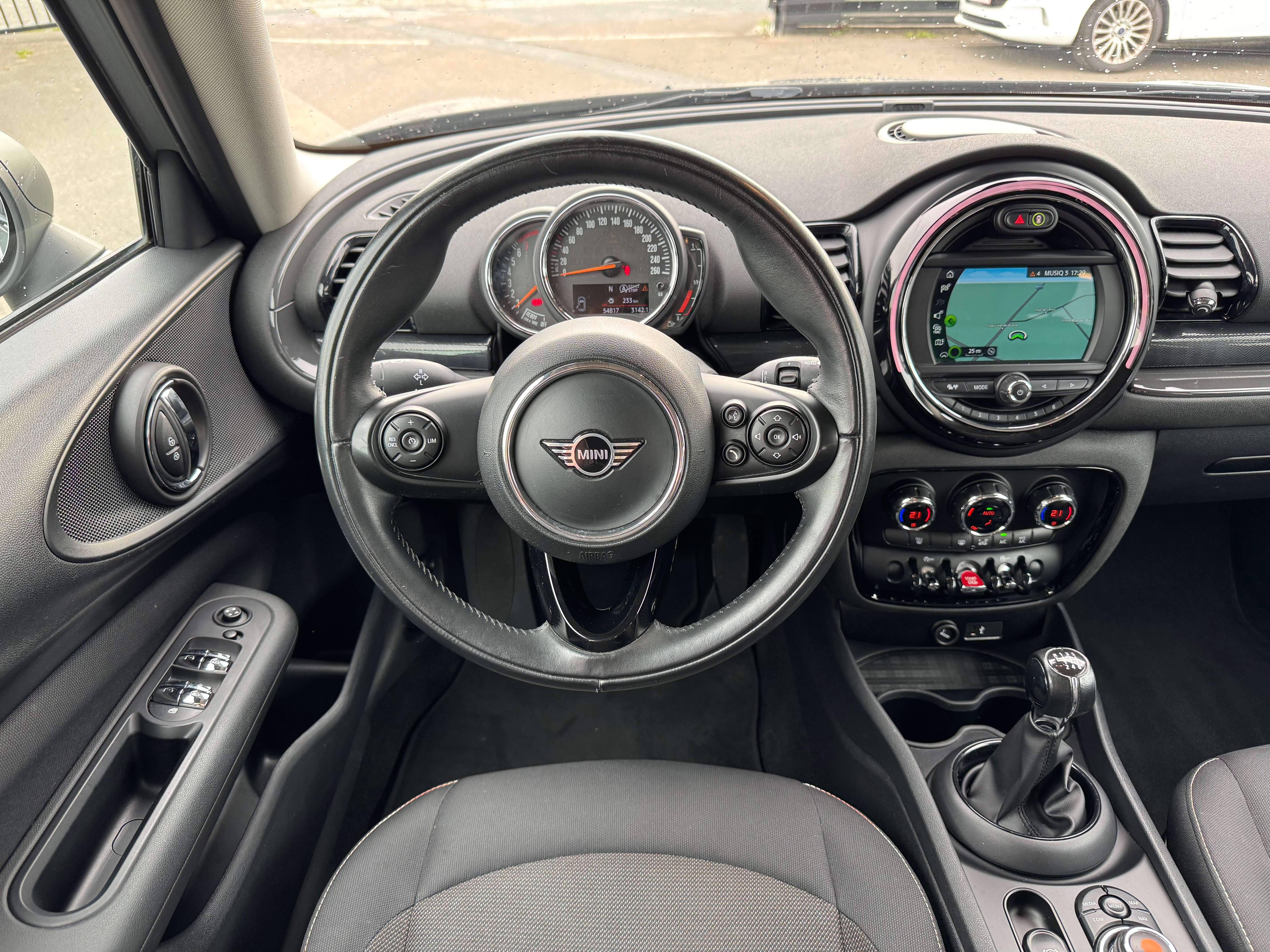 MINI One Clubman 1.5 OPF / NAV / AIRCO / CARPLAY / CRUISE / 19"