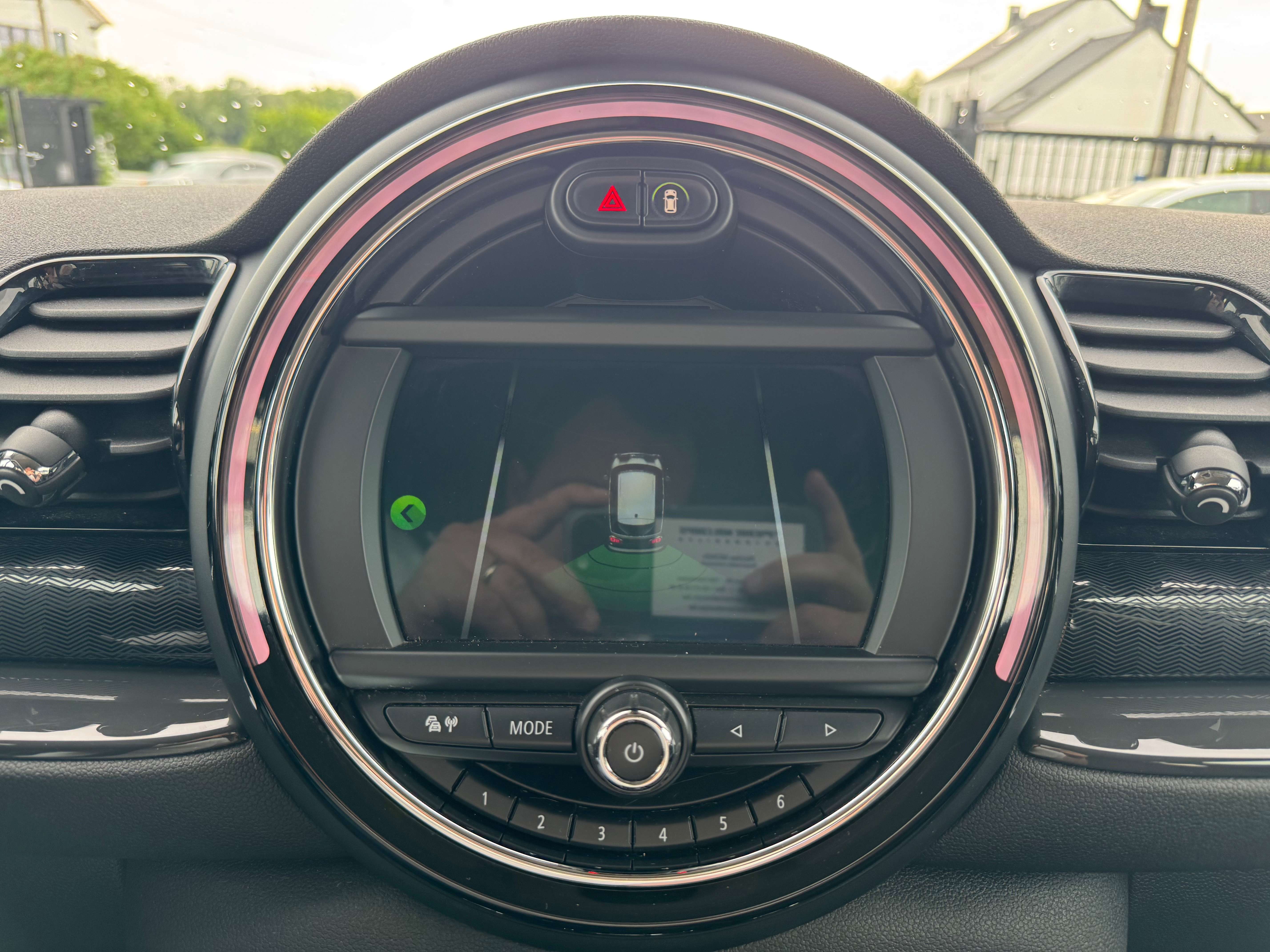 MINI One Clubman 1.5 OPF / NAV / AIRCO / CARPLAY / CRUISE / 19"