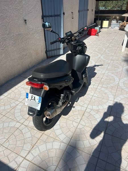 MBK STUNT NAKED