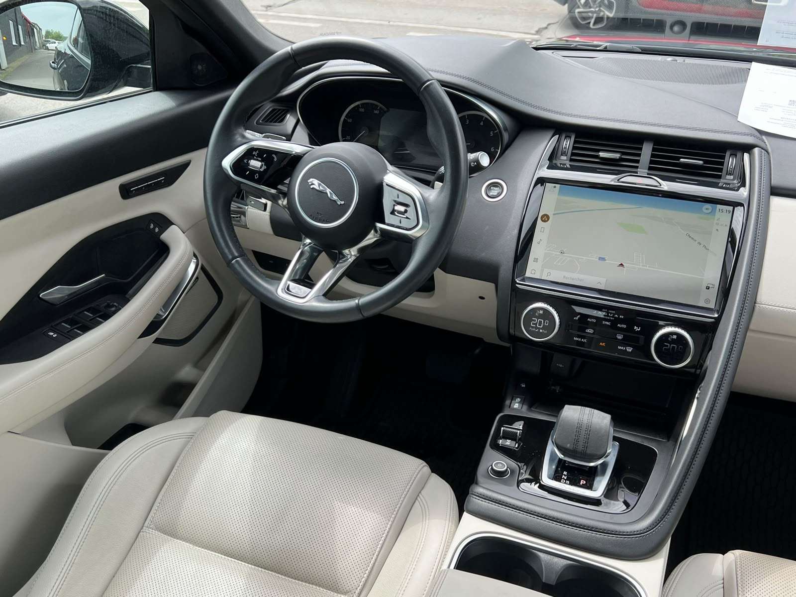 Jaguar E-Pace E-Pace 1.5 T MHEV P160 GARANTI PANO CUIR CARPLAY