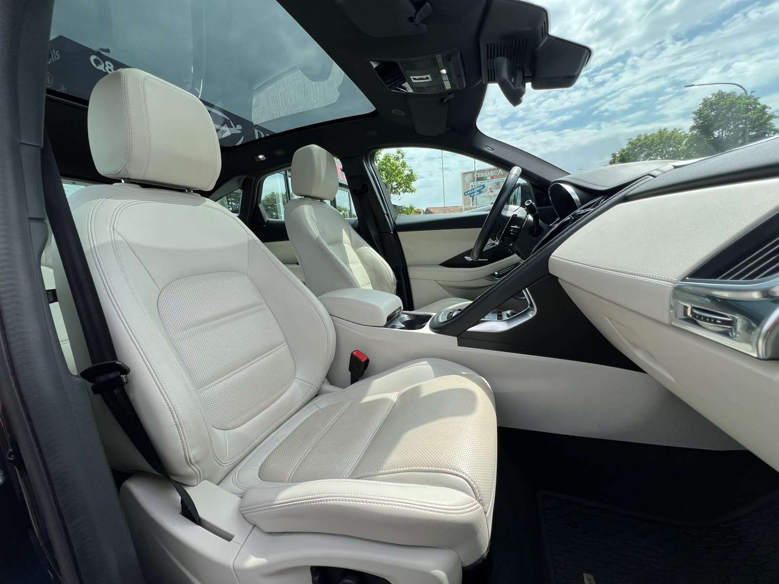Jaguar E-Pace E-Pace 1.5 T MHEV P160 GARANTI PANO CUIR CARPLAY