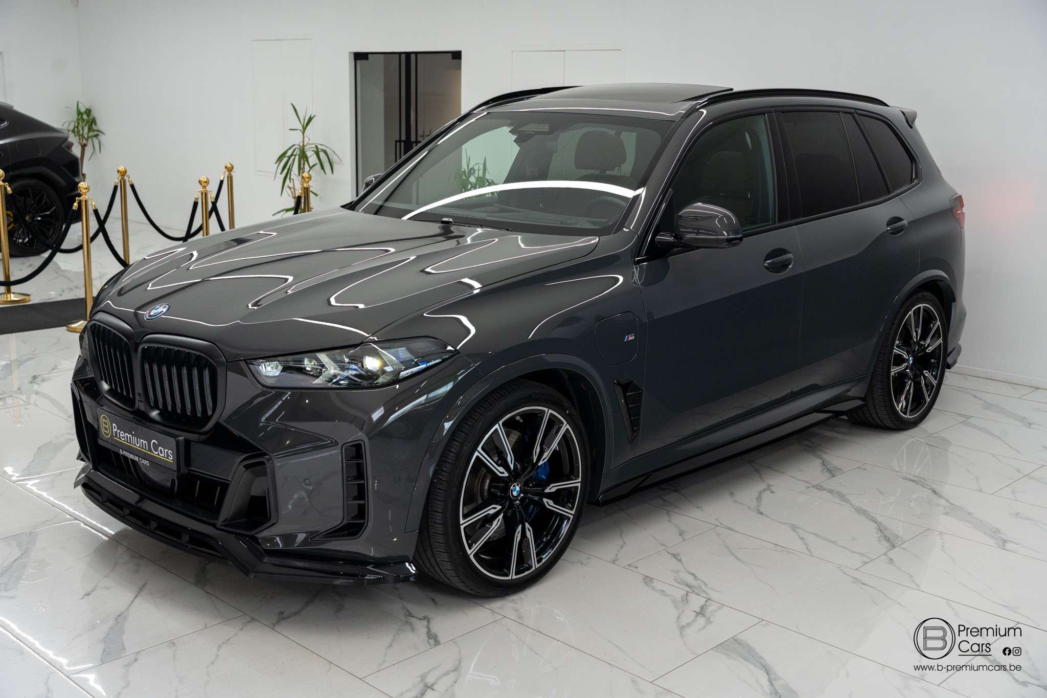 BMW X5 xDrive50e hybrid M-Performance bodykit! Pano, H&K, Acc, Hud!