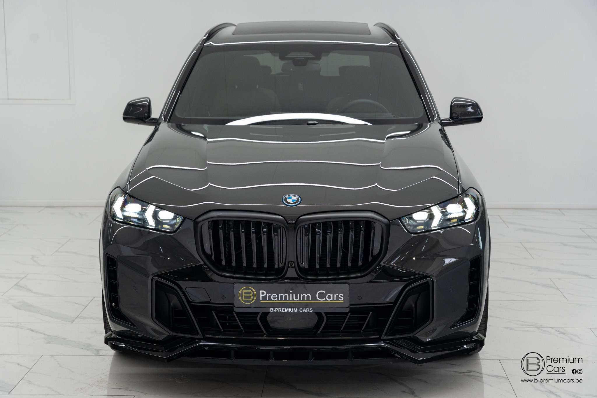 BMW X5 xDrive50e hybrid M-Performance bodykit! Pano, H&K, Acc, Hud!