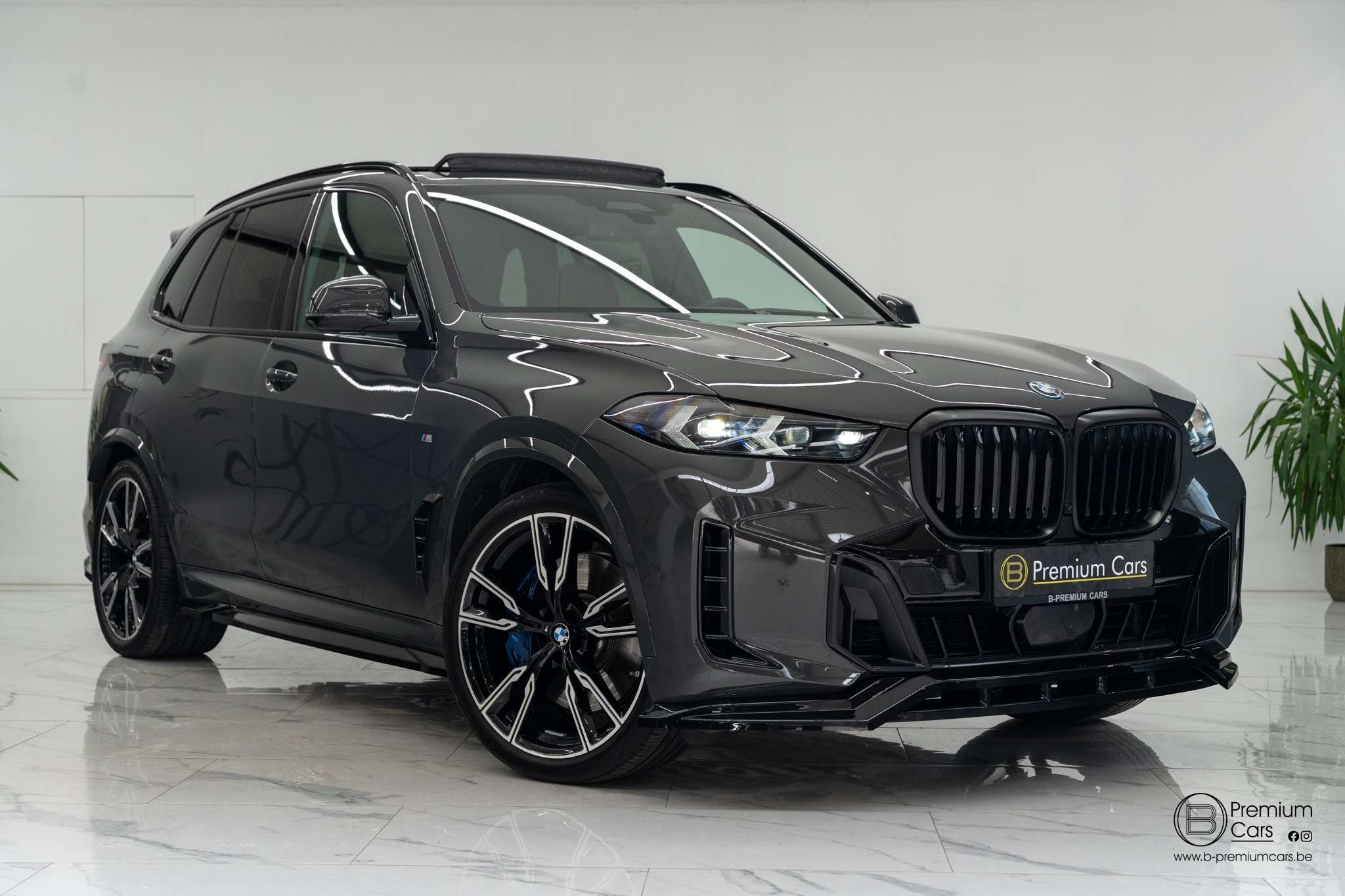 BMW X5 xDrive50e hybrid M-Performance bodykit! Pano, H&K, Acc, Hud!