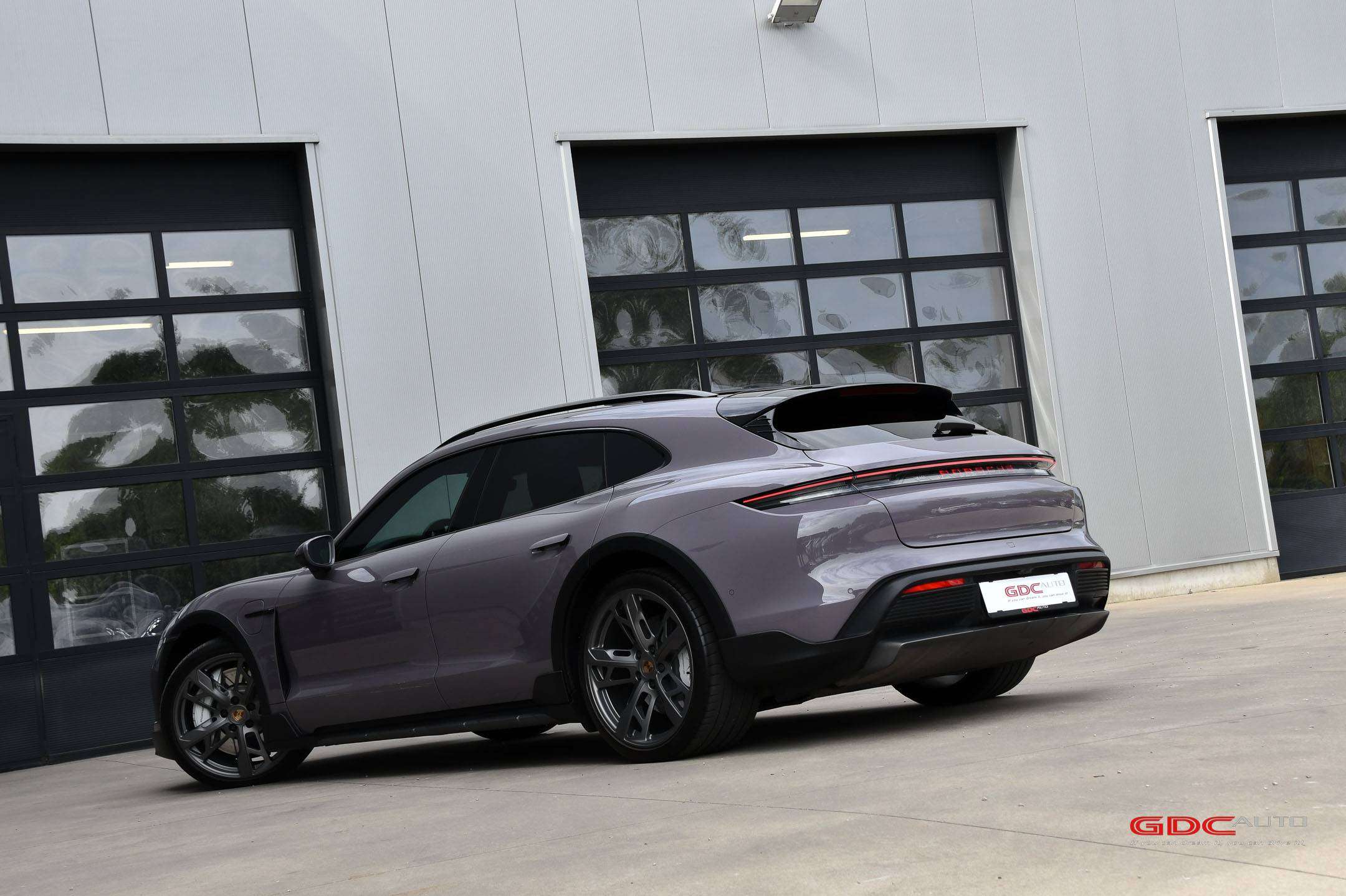 Porsche Taycan Cross Turismo l 4S l Facelift l Night View Assist l Massagestoelen l Adaptive Cruise Control l Camera l Zetelventilatie
